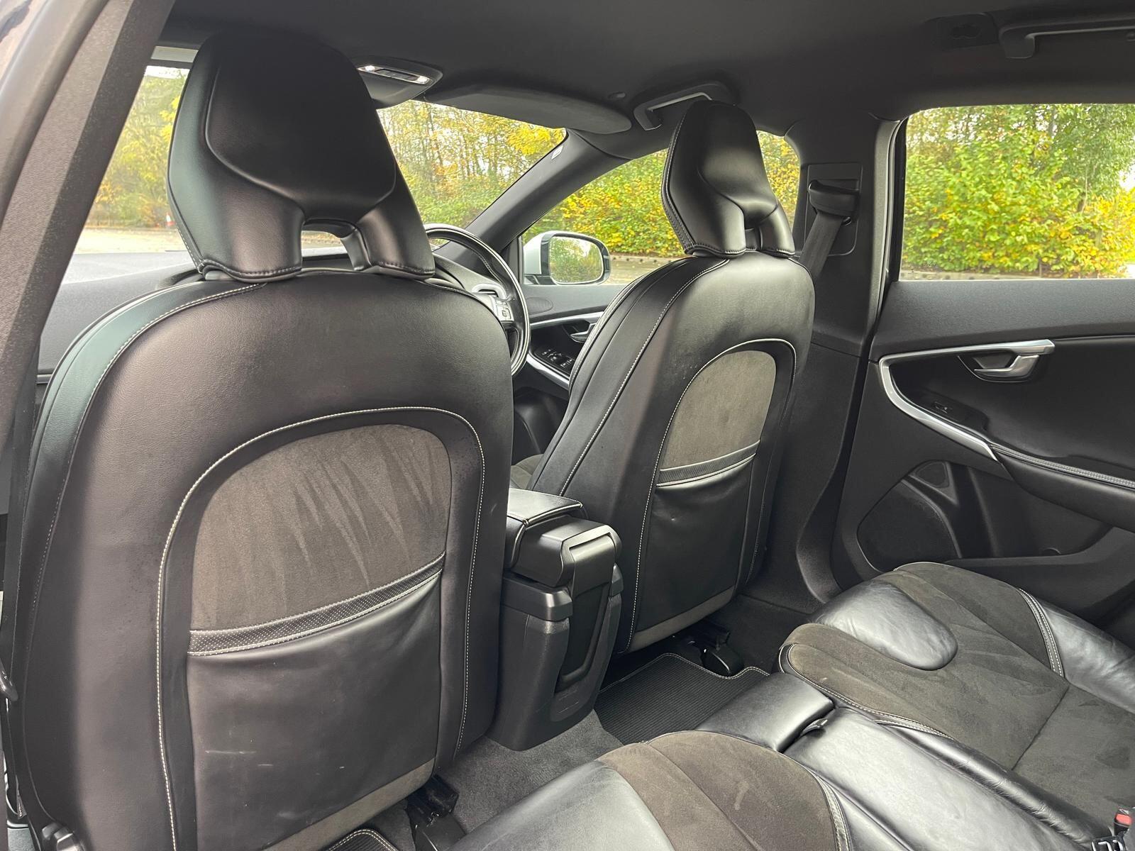 Volvo V40 - Image 28