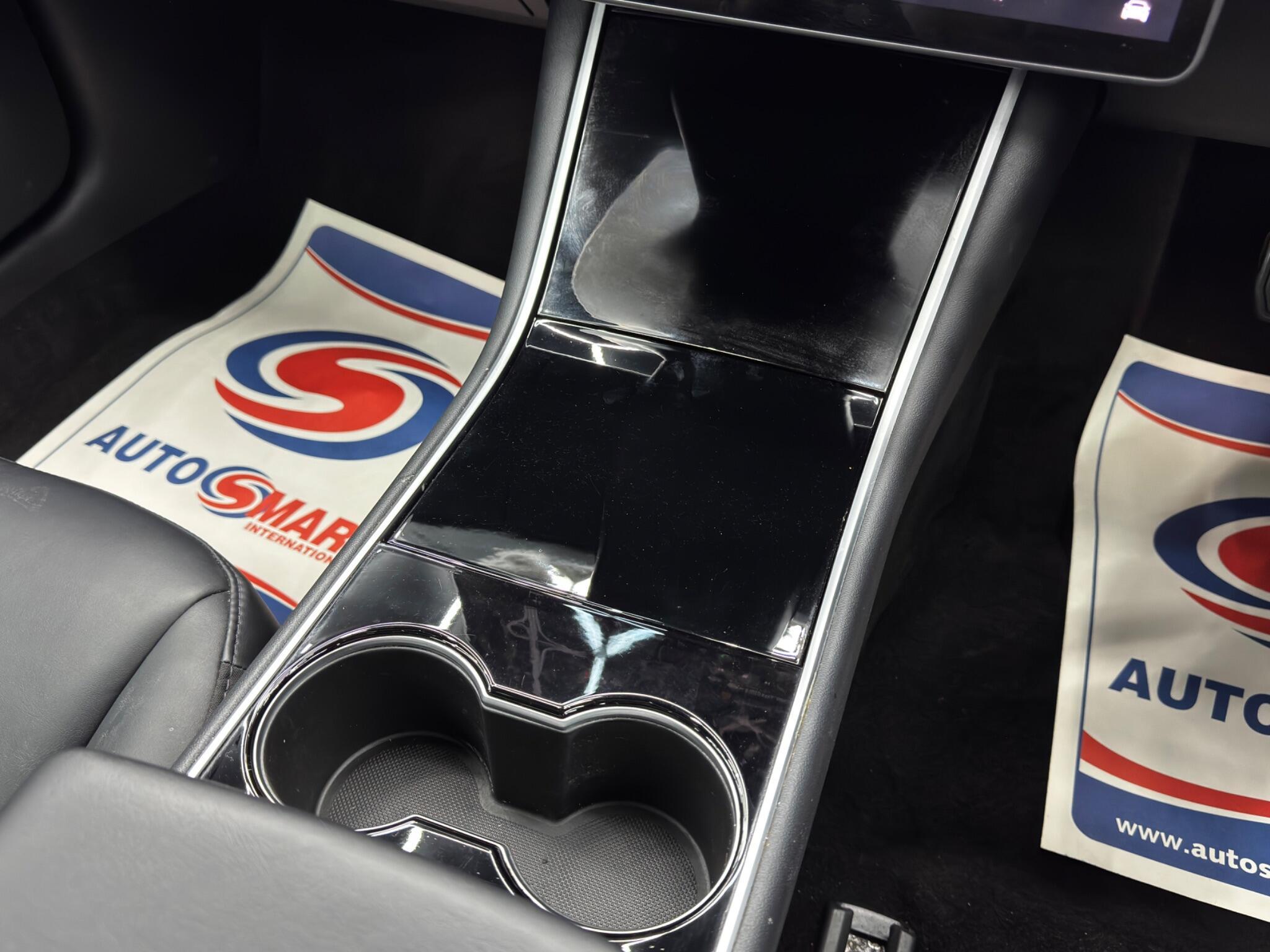 Tesla Model 3 - Image 22