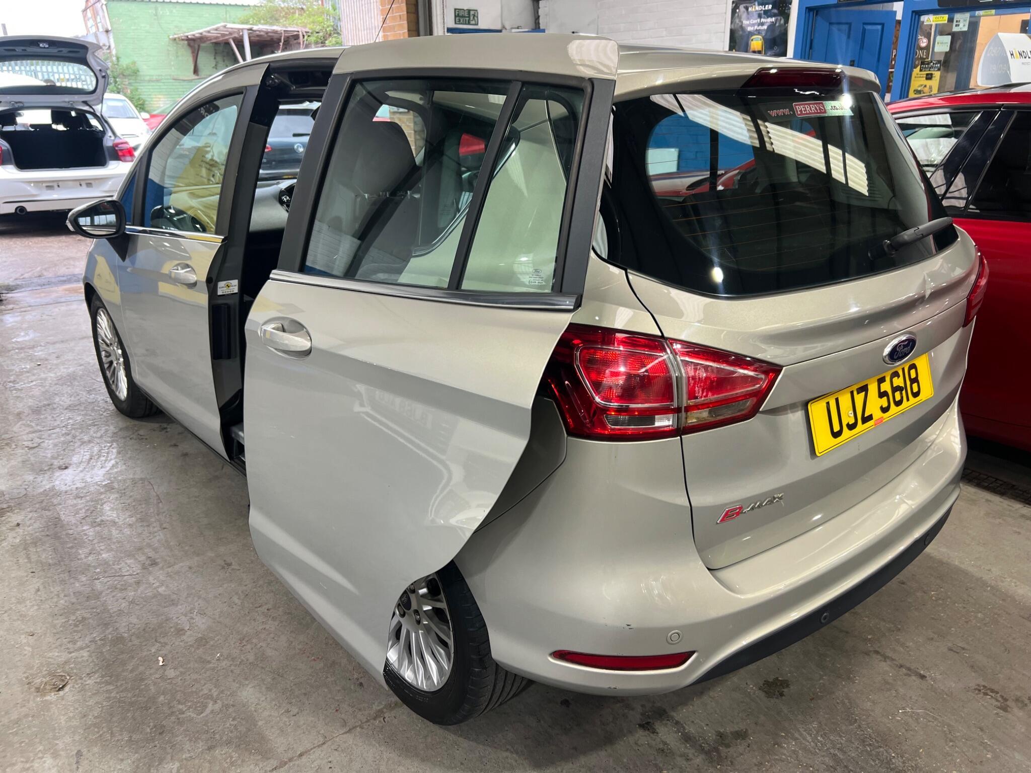 Ford B-Max - Image 9