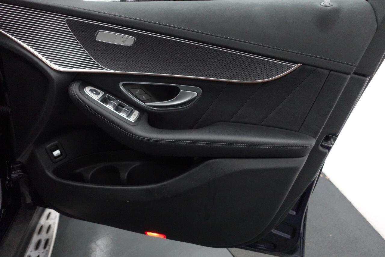 Mercedes-benz EQC - Image 18
