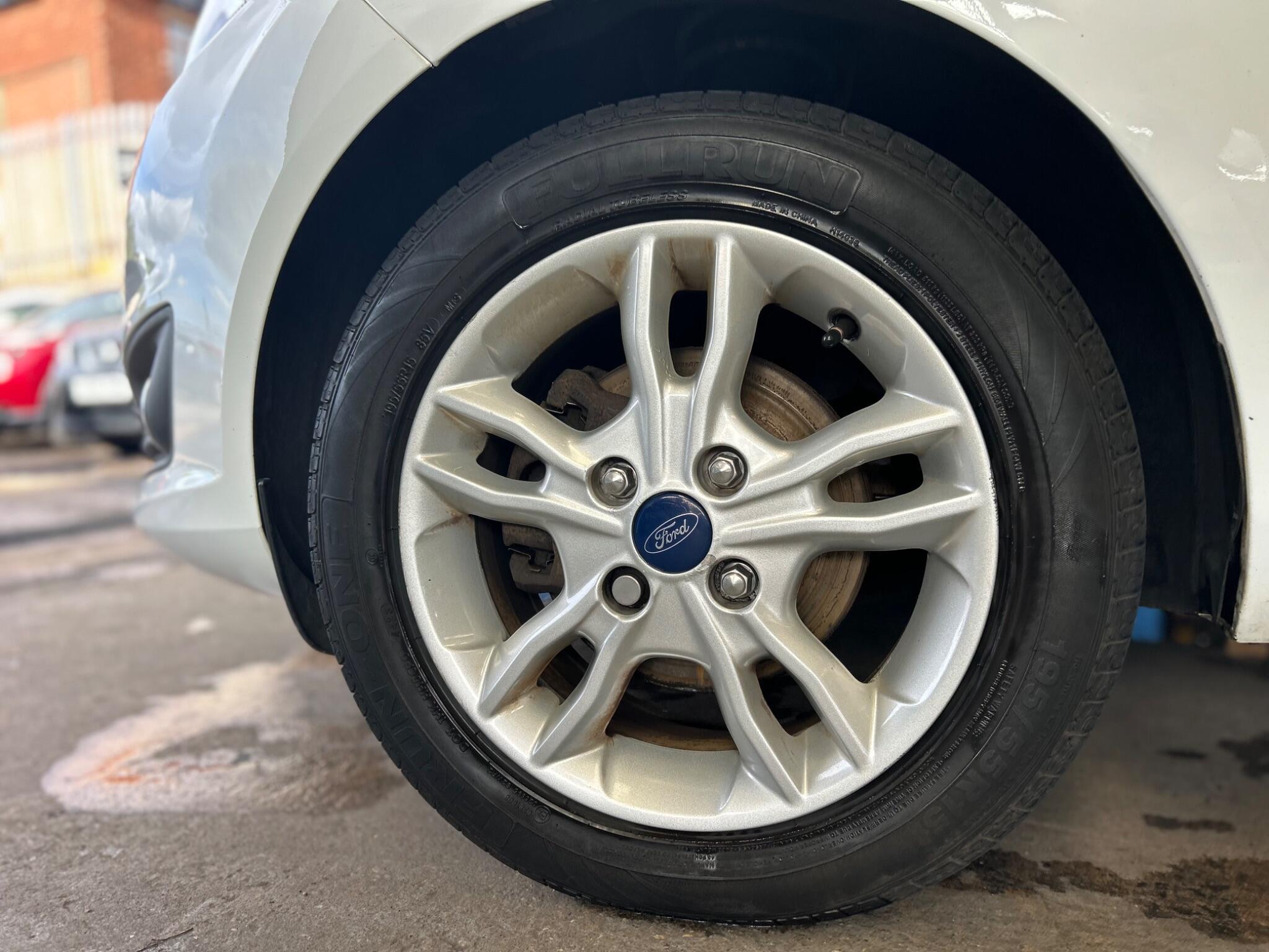 Ford Fiesta - Image 29