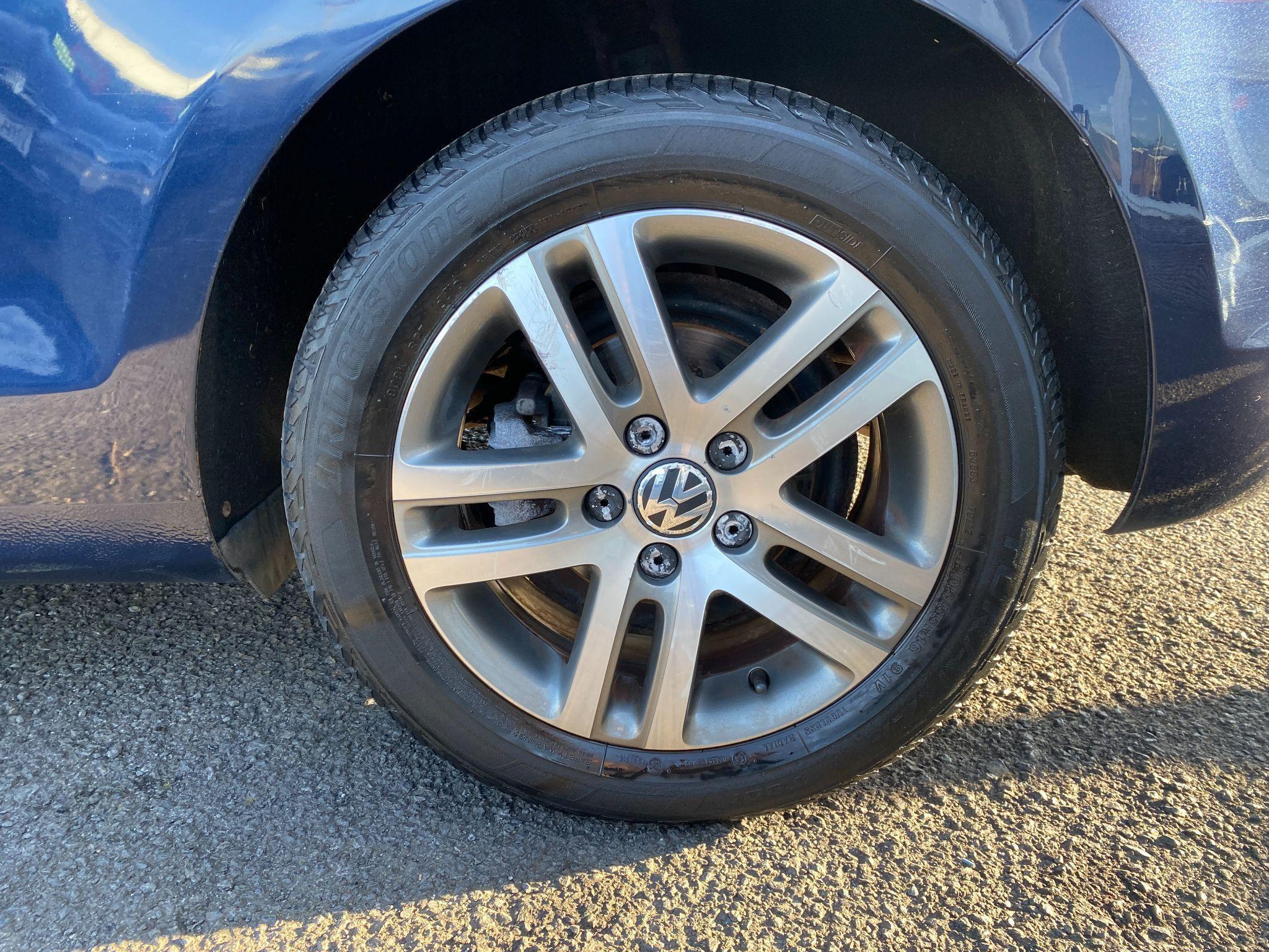 Volkswagen Golf - Image 63