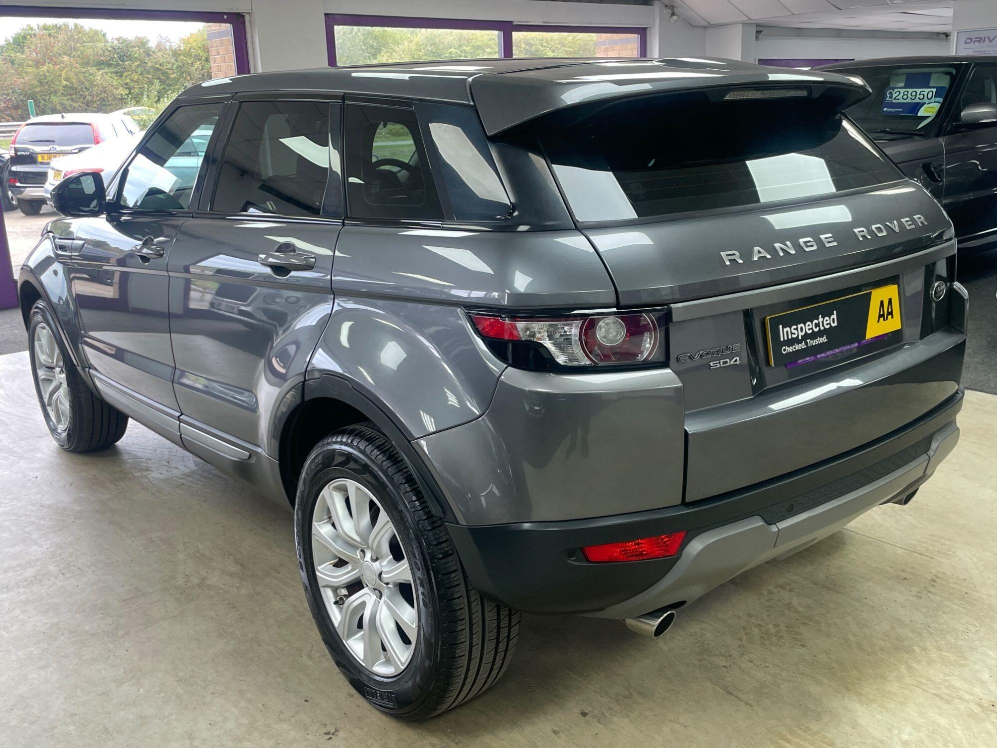 Land Rover Range Rover Evoque - Image 9