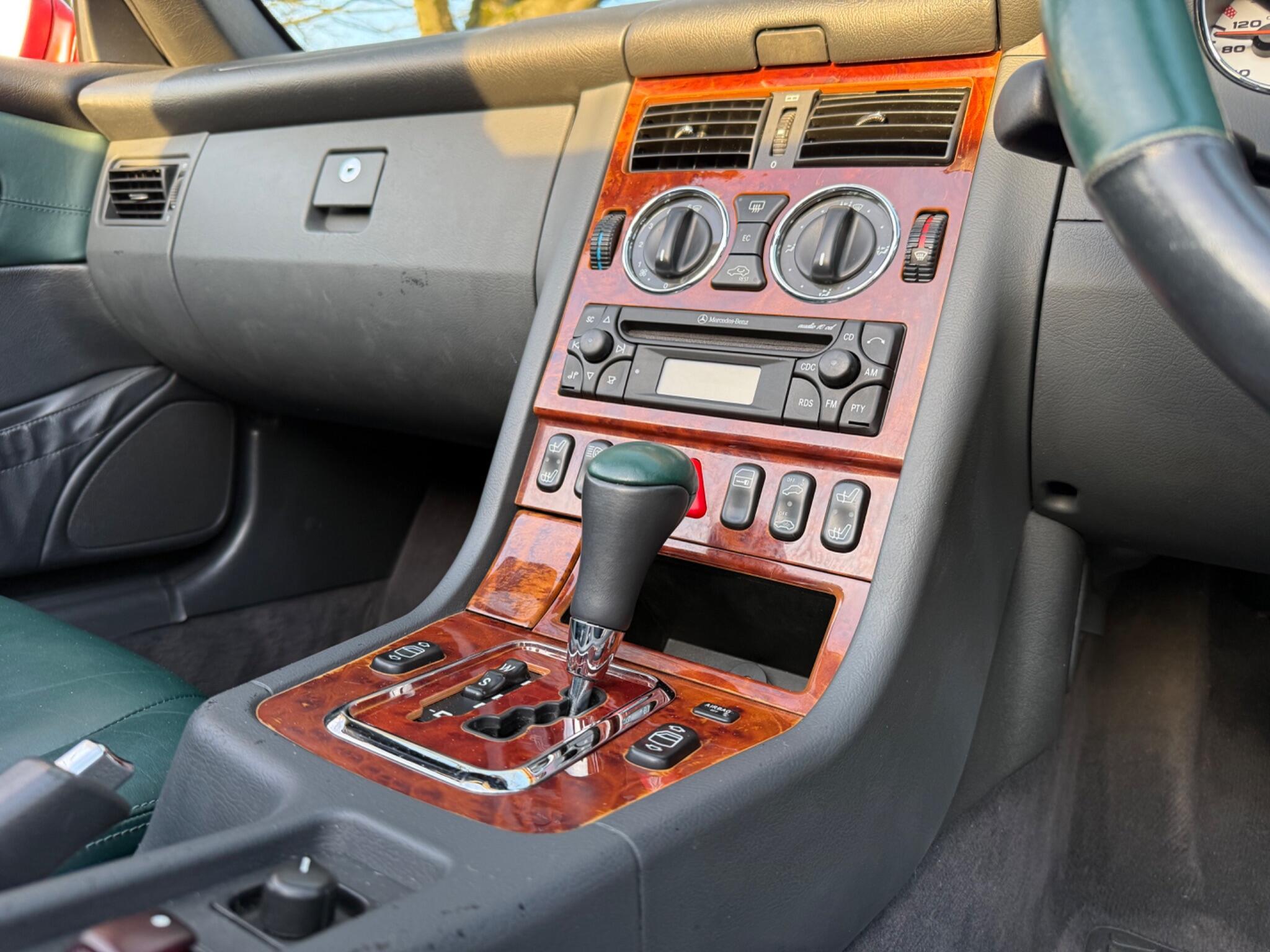 Mercedes SLK - Image 16