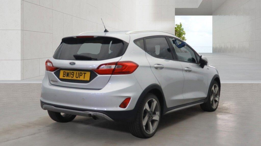 Ford Fiesta - Image 4
