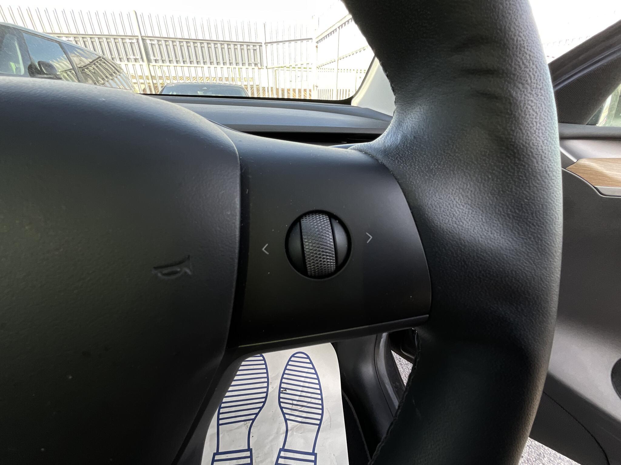 Tesla Model Y - Image 20