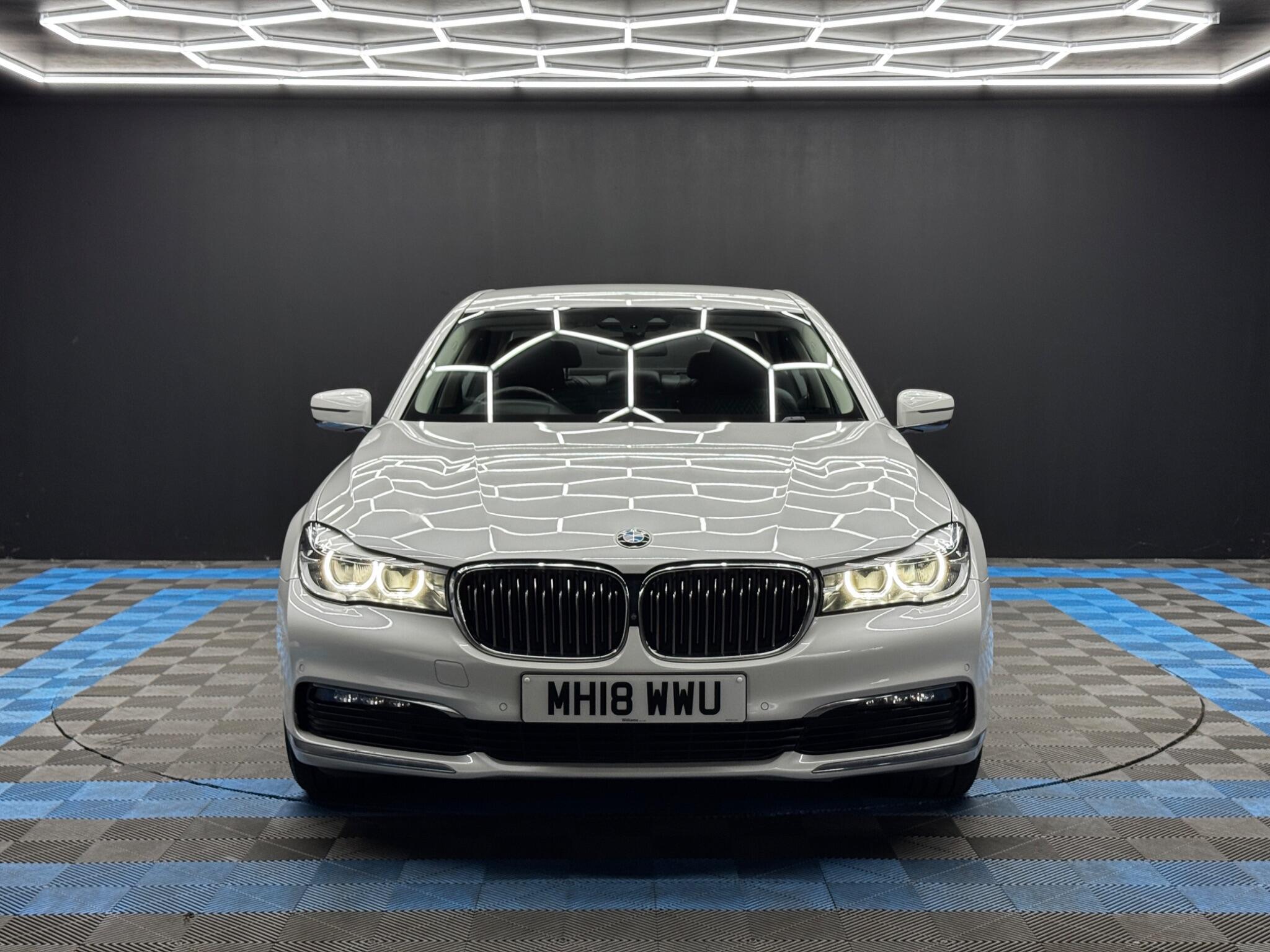 BMW 7 Series - Image 2