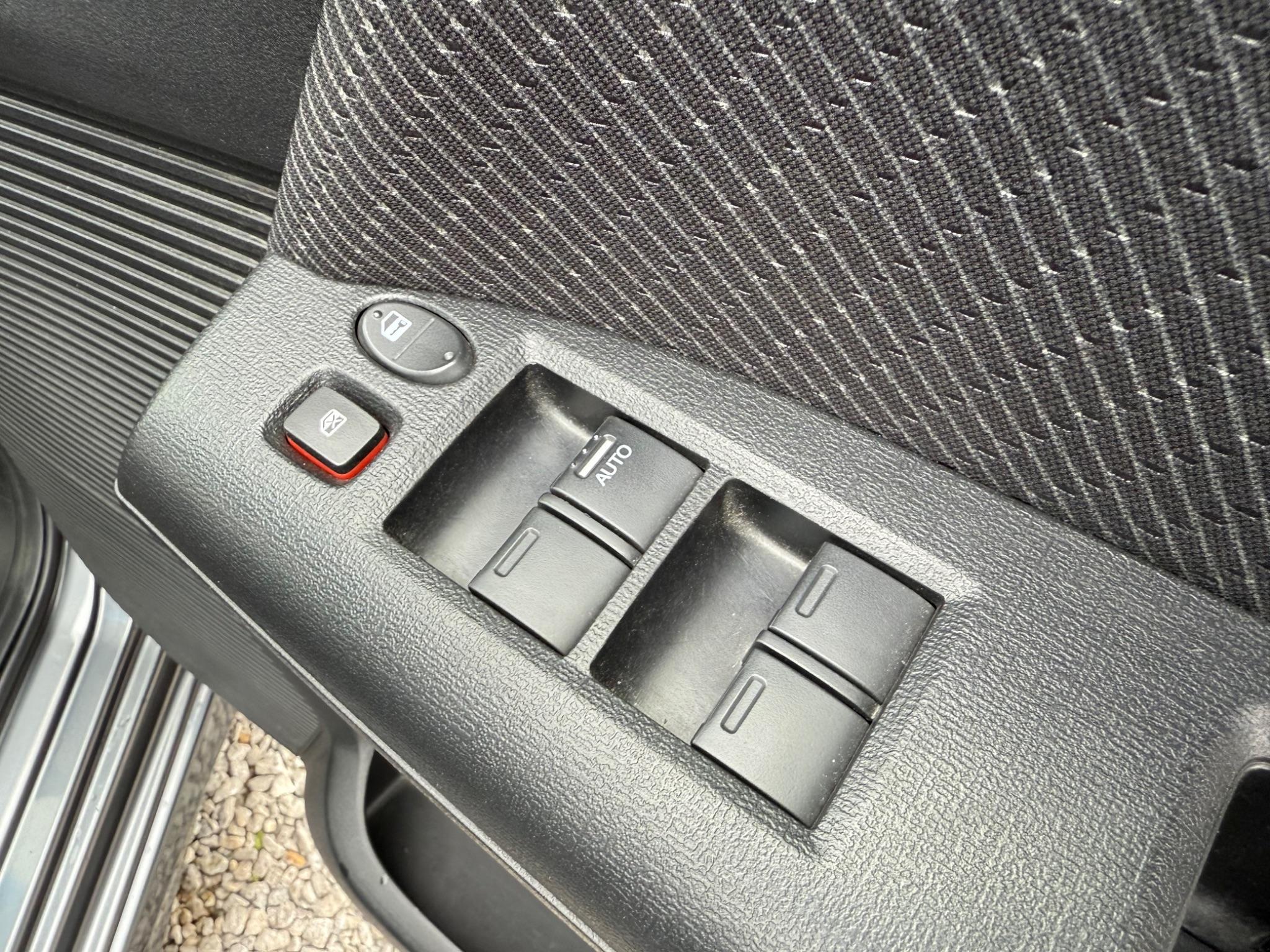 Honda Freed - Image 25