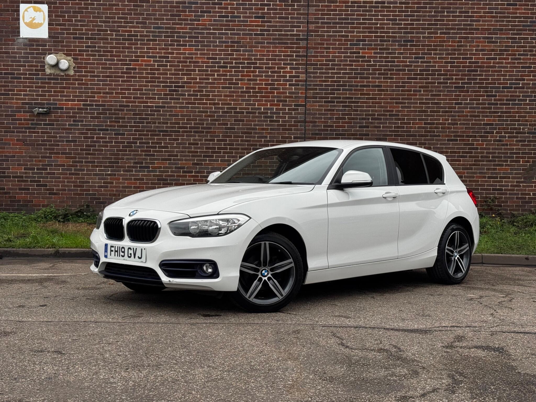 BMW 1 Series - Image 2