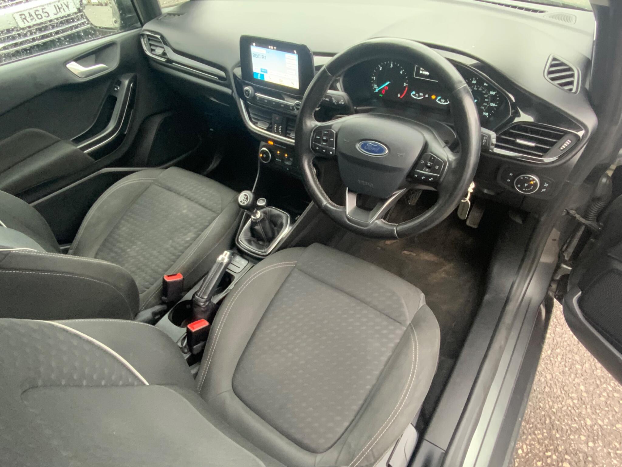 Ford Fiesta - Image 18