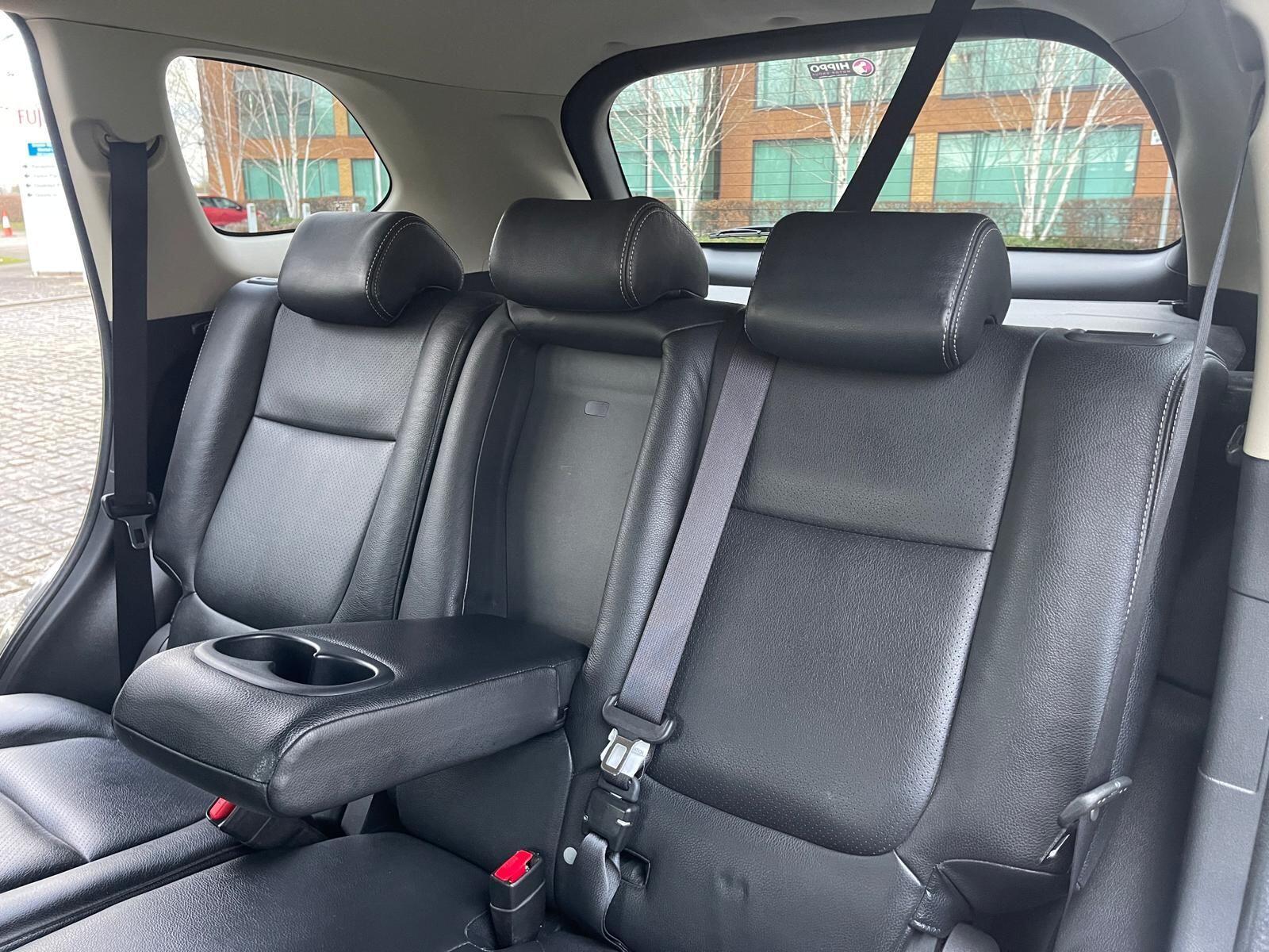 Mitsubishi Outlander - Image 25