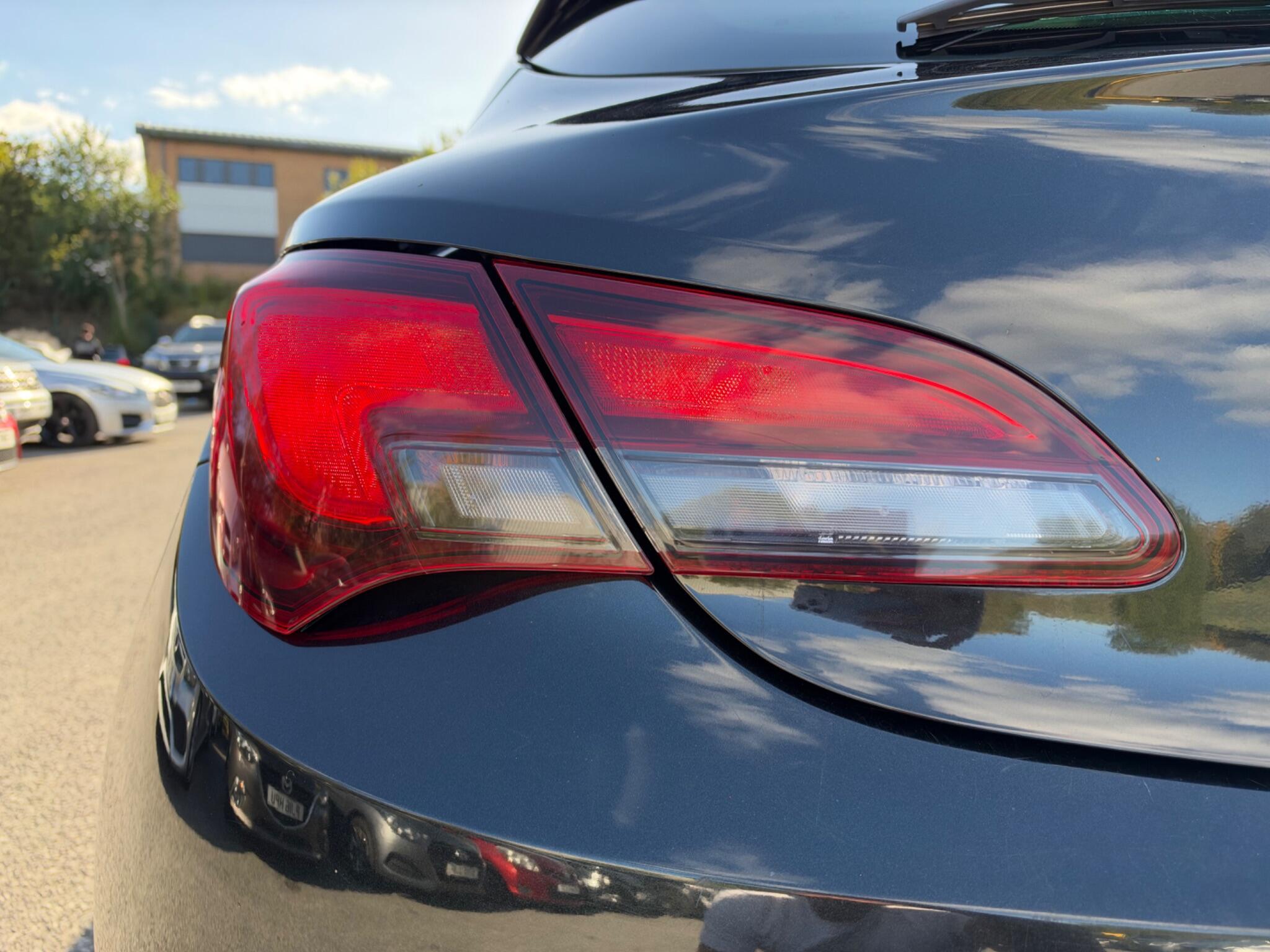 Vauxhall Astra GTC - Image 9