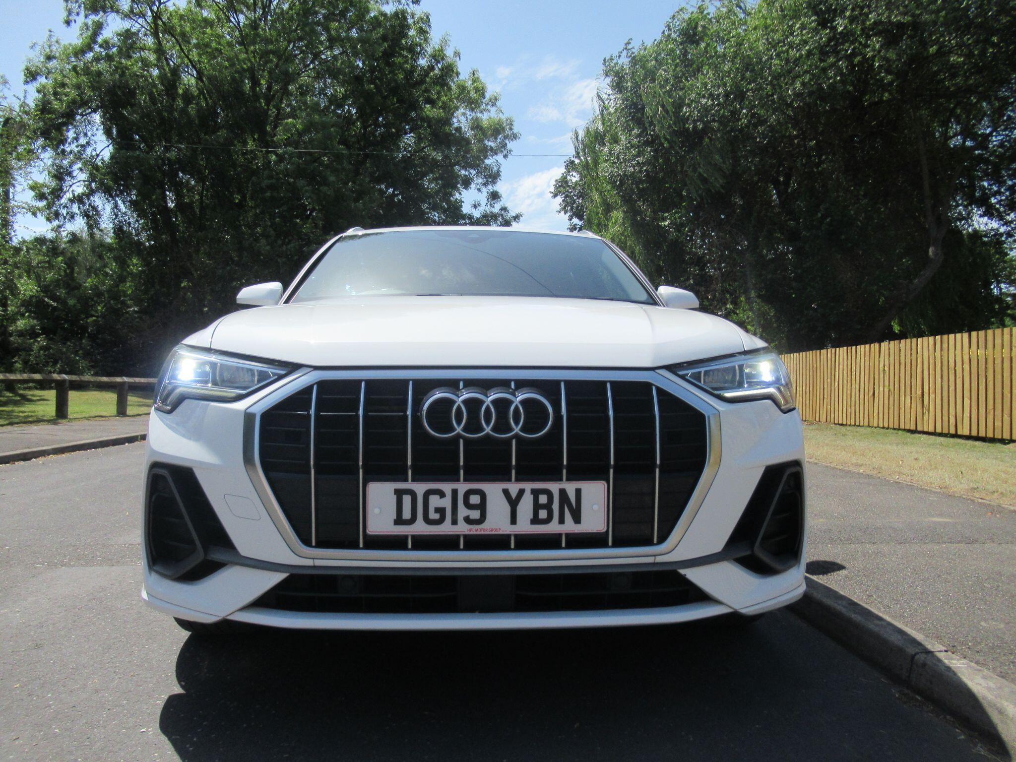 Audi Q3 - Image 6