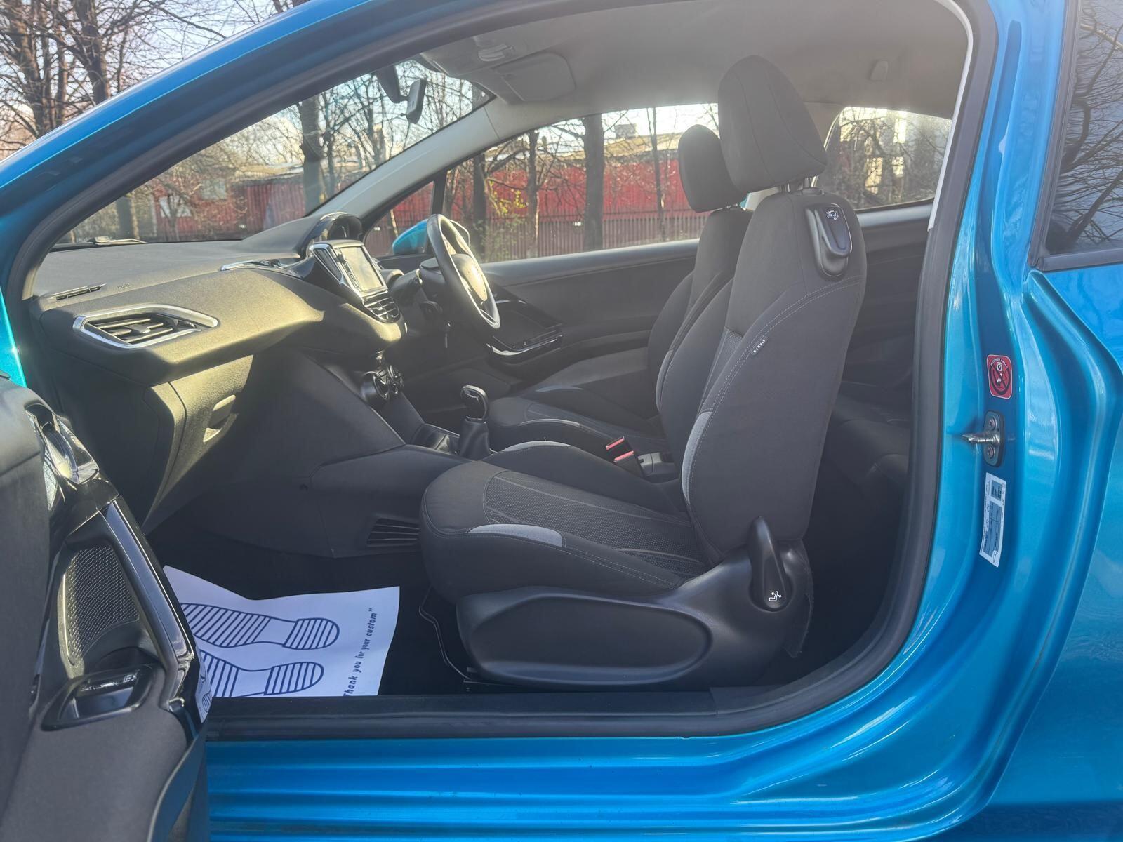 Peugeot 208 - Image 37