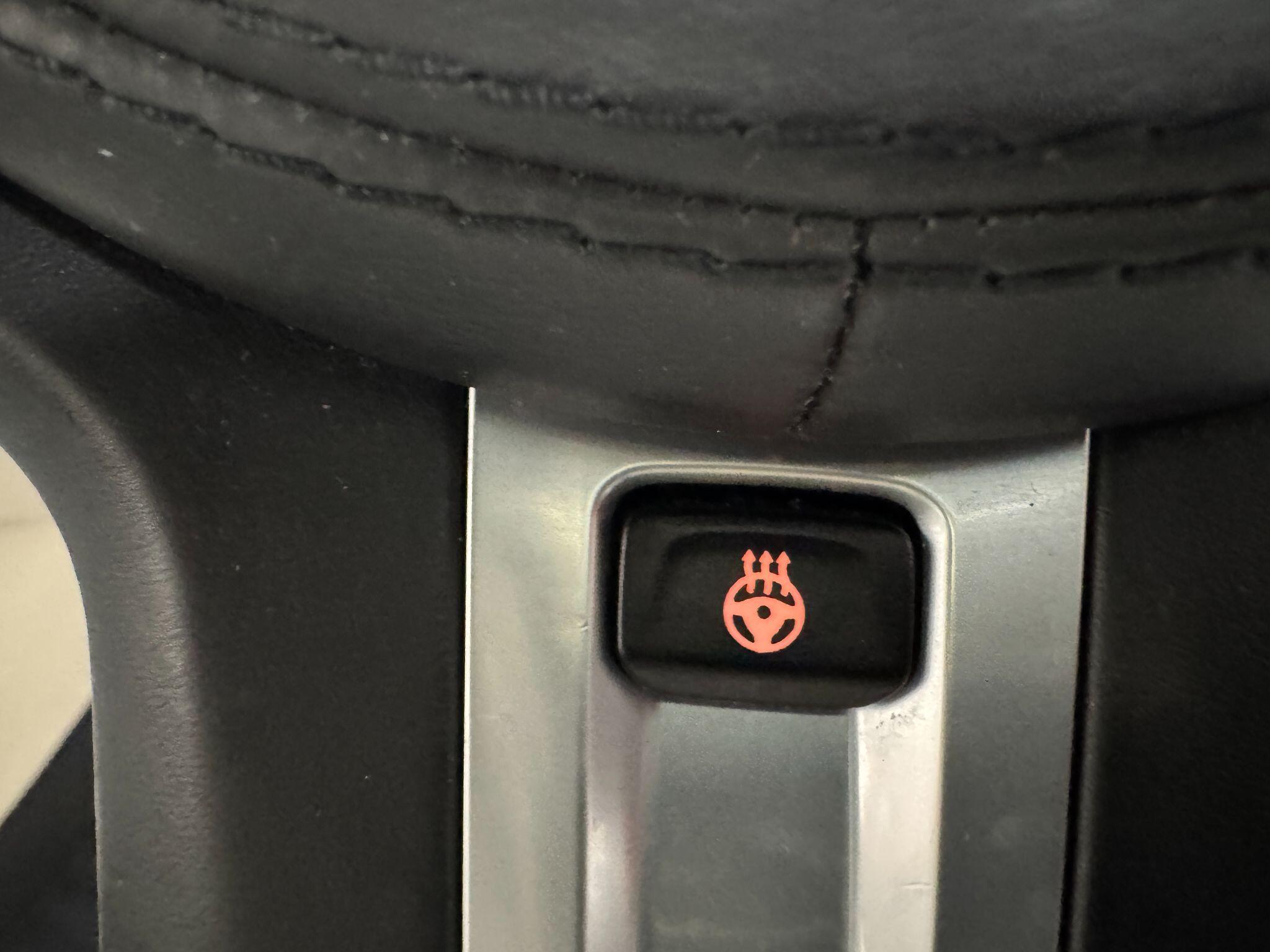 BMW 5 Series - Image 13