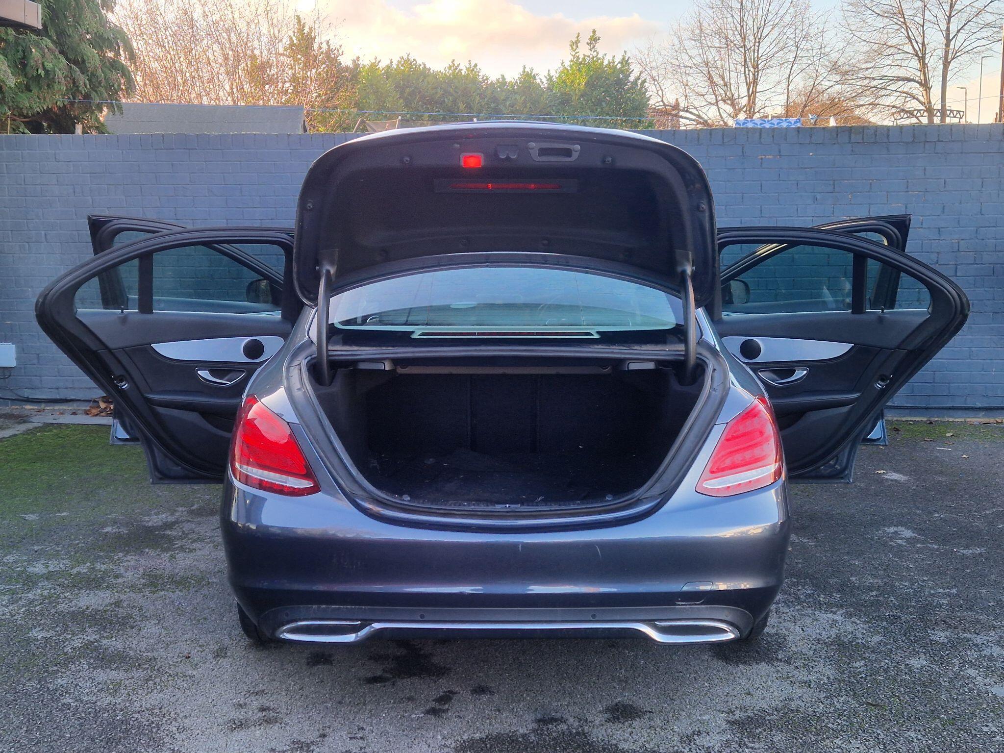 Mercedes C Class - Image 20