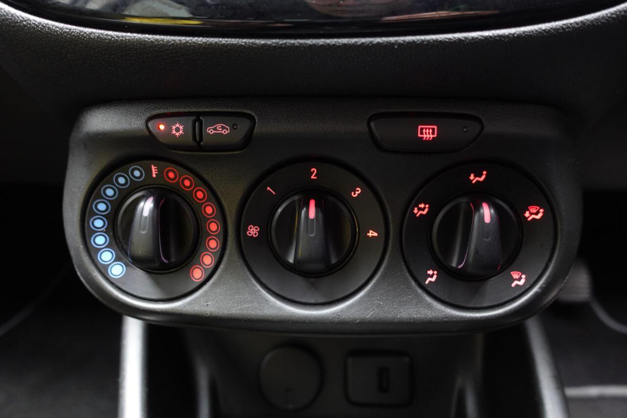 Vauxhall Corsa - Image 35