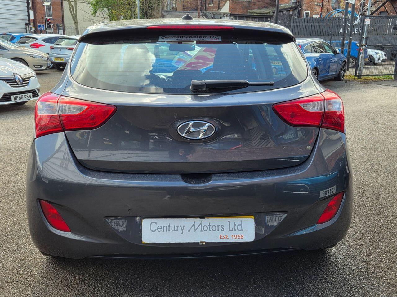 Hyundai i30 - Image 9