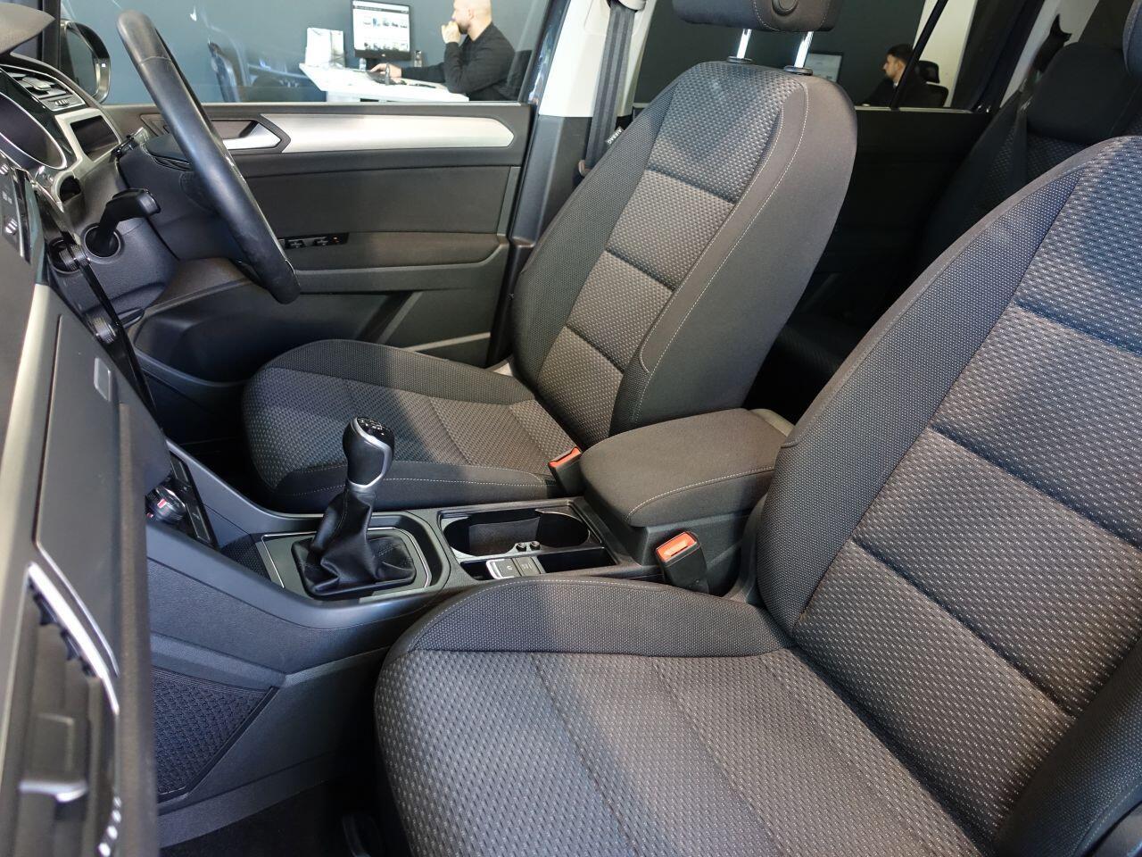 Volkswagen Touran - Image 14