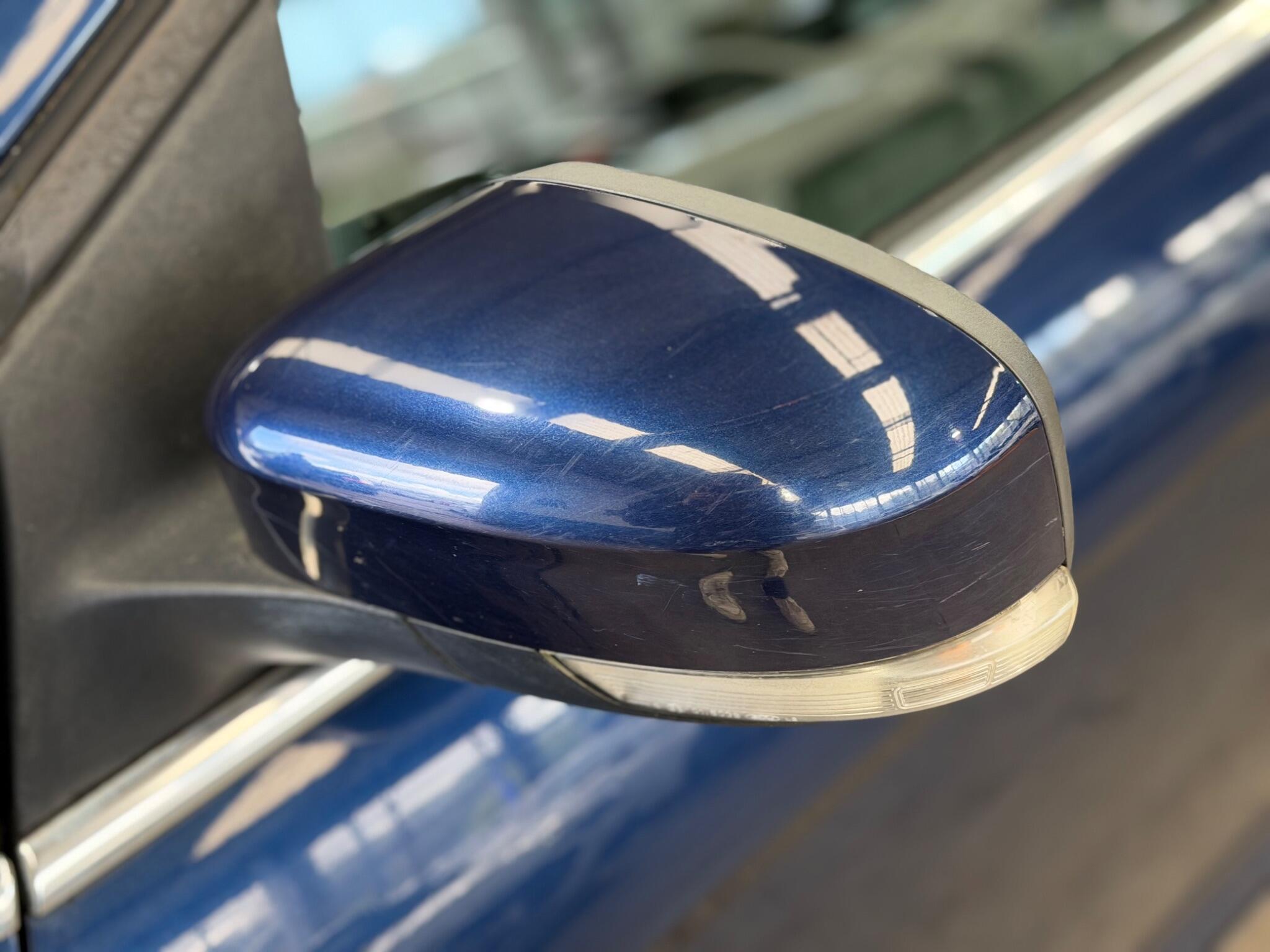 Ford Focus - Image 12