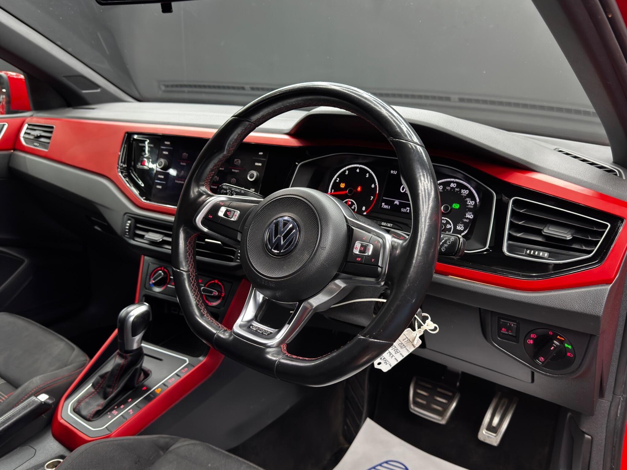 Volkswagen Polo - Image 9