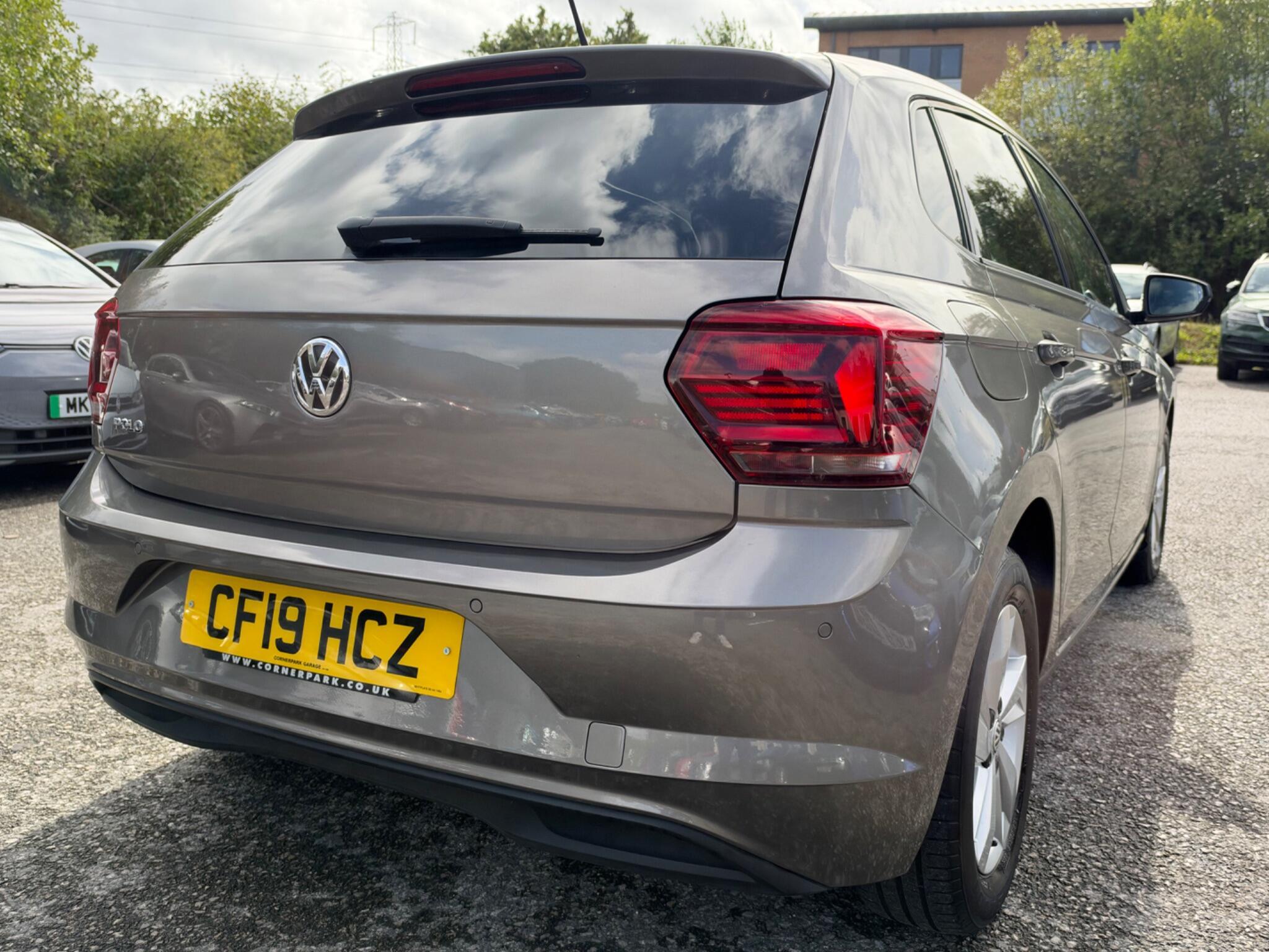Volkswagen Polo - Image 16
