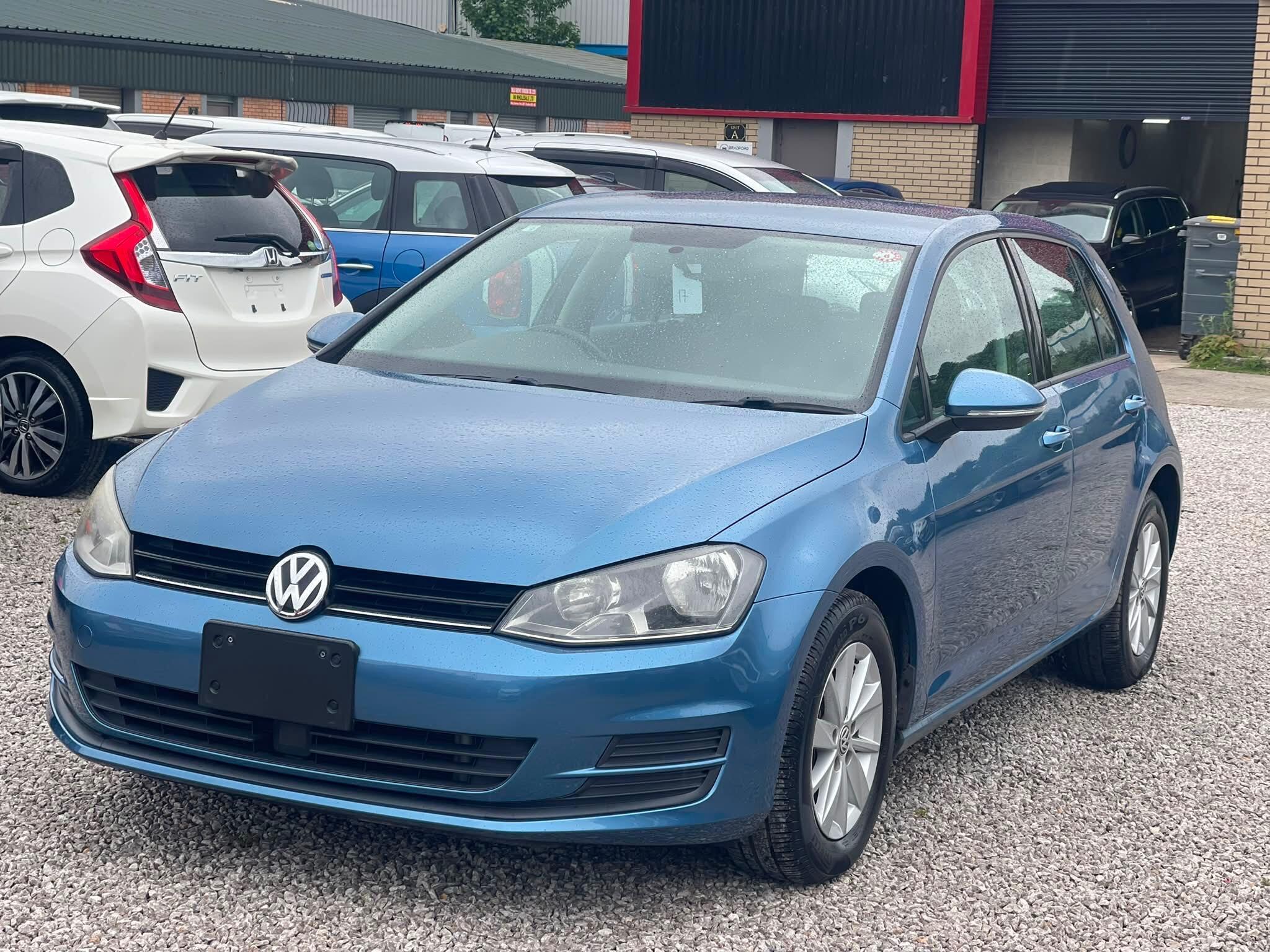 Volkswagen Golf - Image 4
