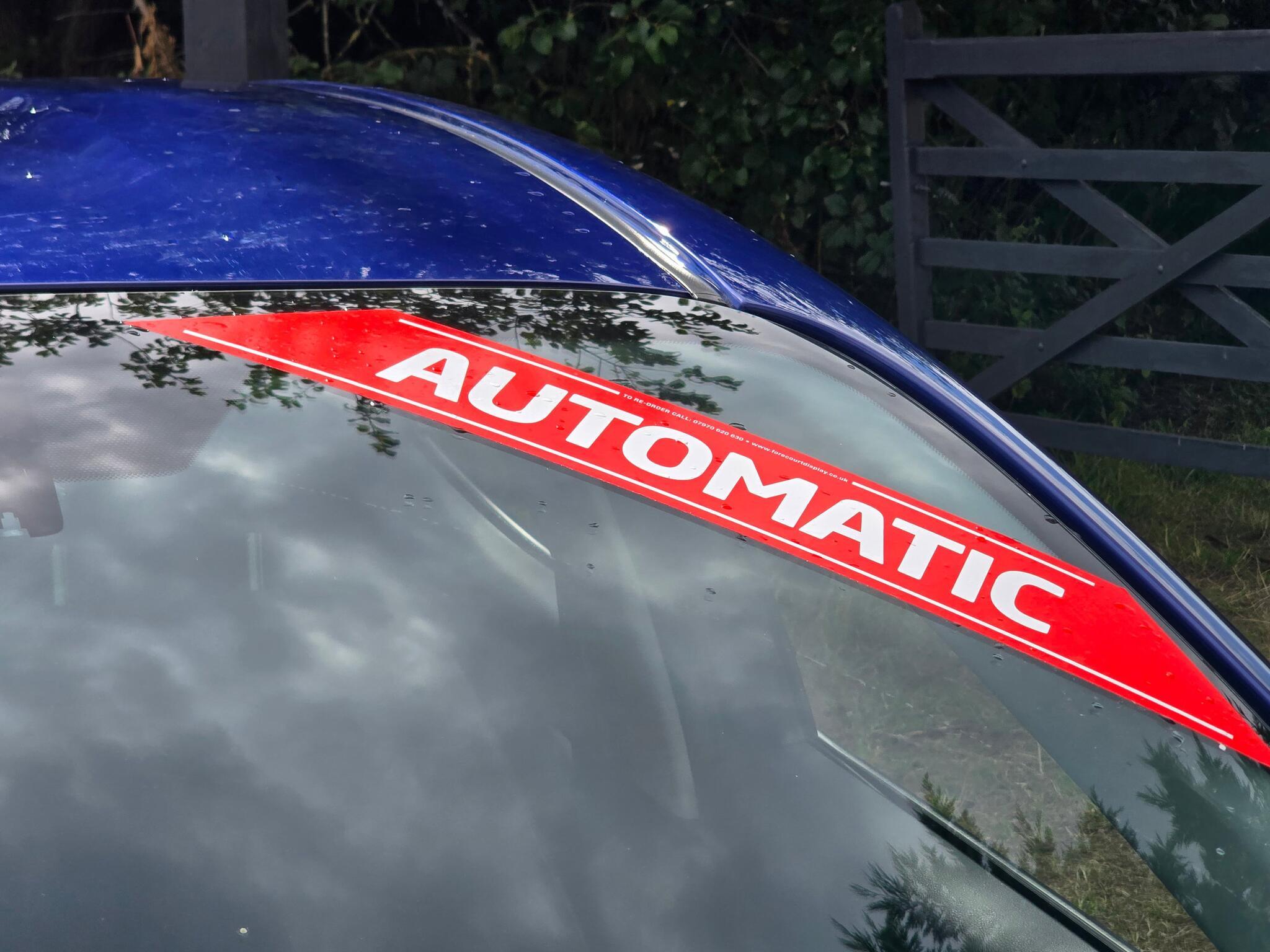 Toyota Yaris - Image 12