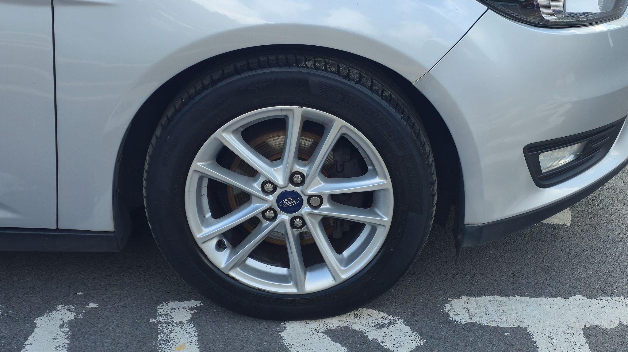 Ford Focus - Image 4
