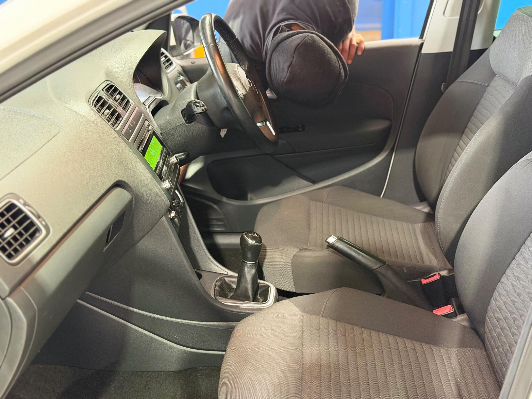 Volkswagen Polo - Image 28