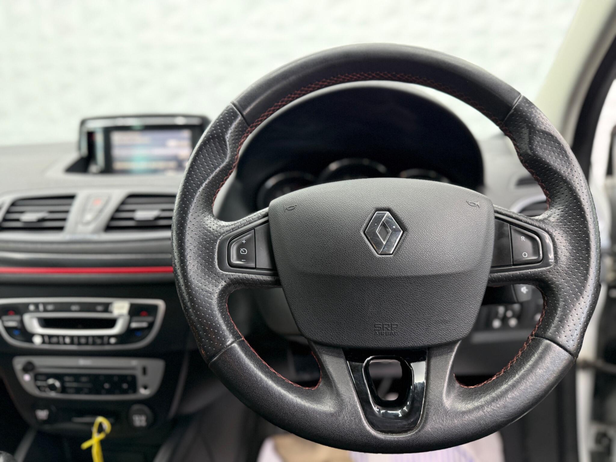 Renault Megane - Image 22
