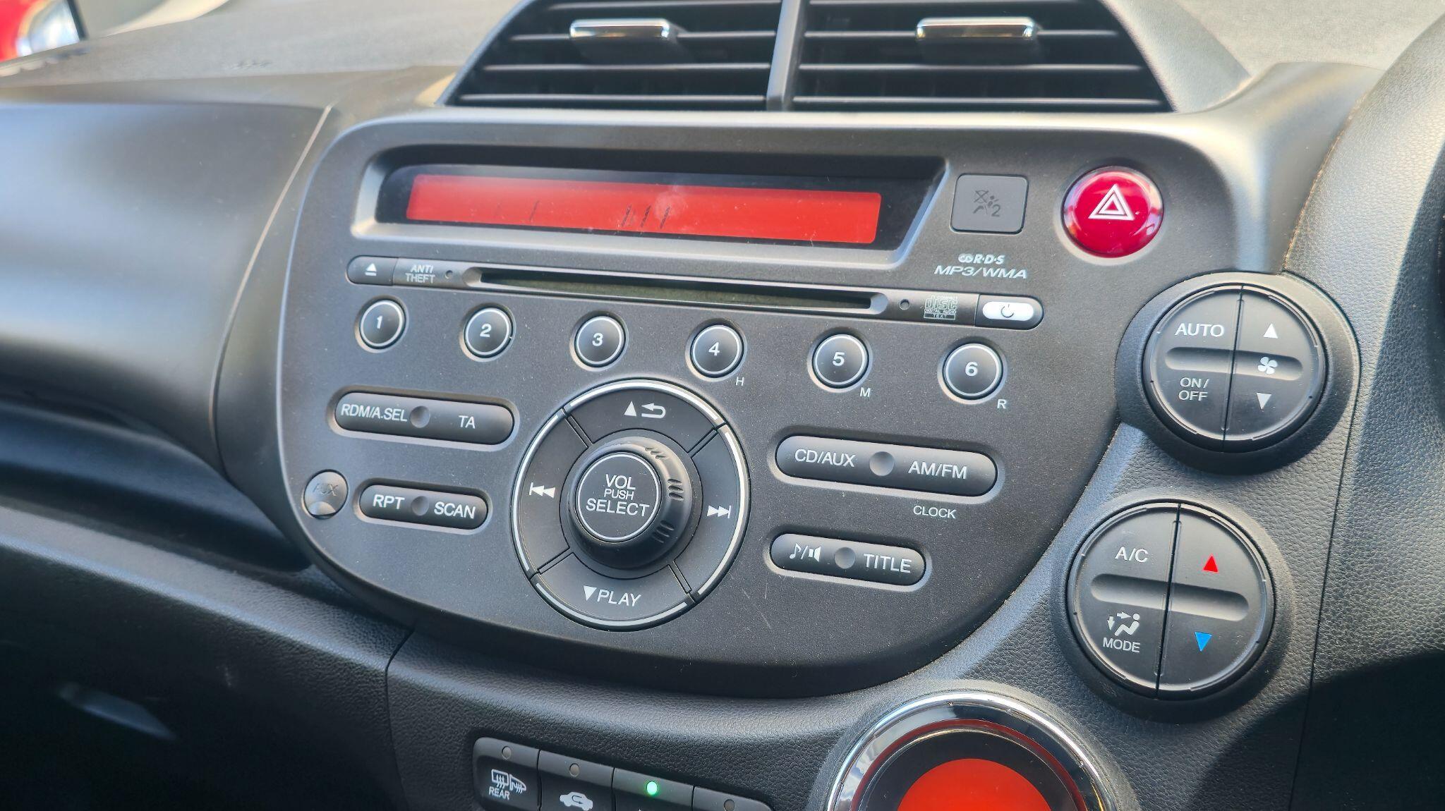 Honda Jazz - Image 10