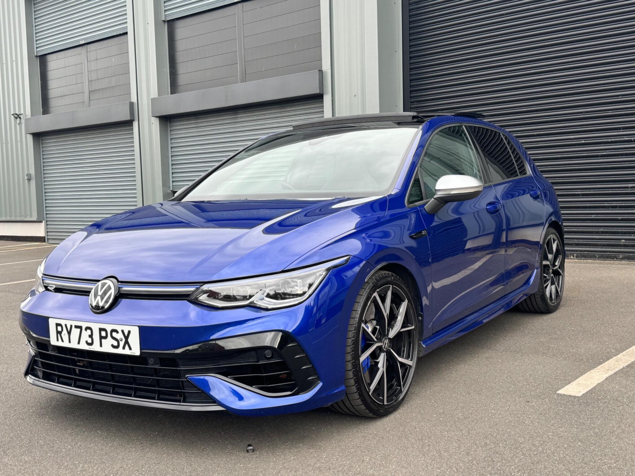 Volkswagen Golf - Image 9