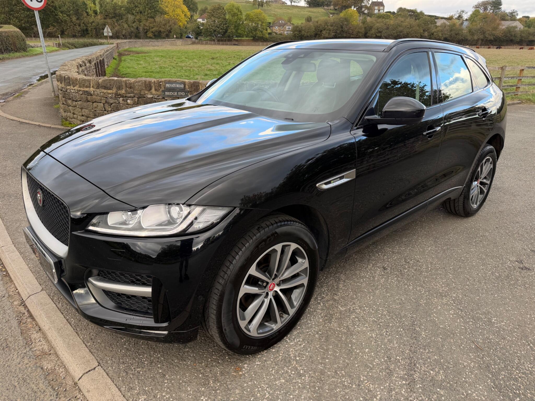 Jaguar F-Pace - Image 4