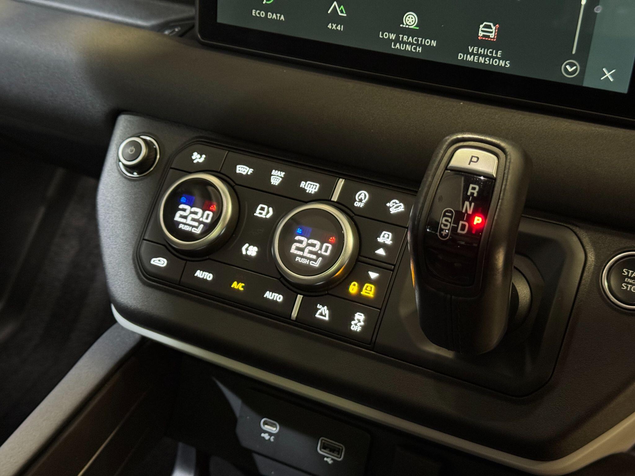 Land Rover Defender 110 - Image 8