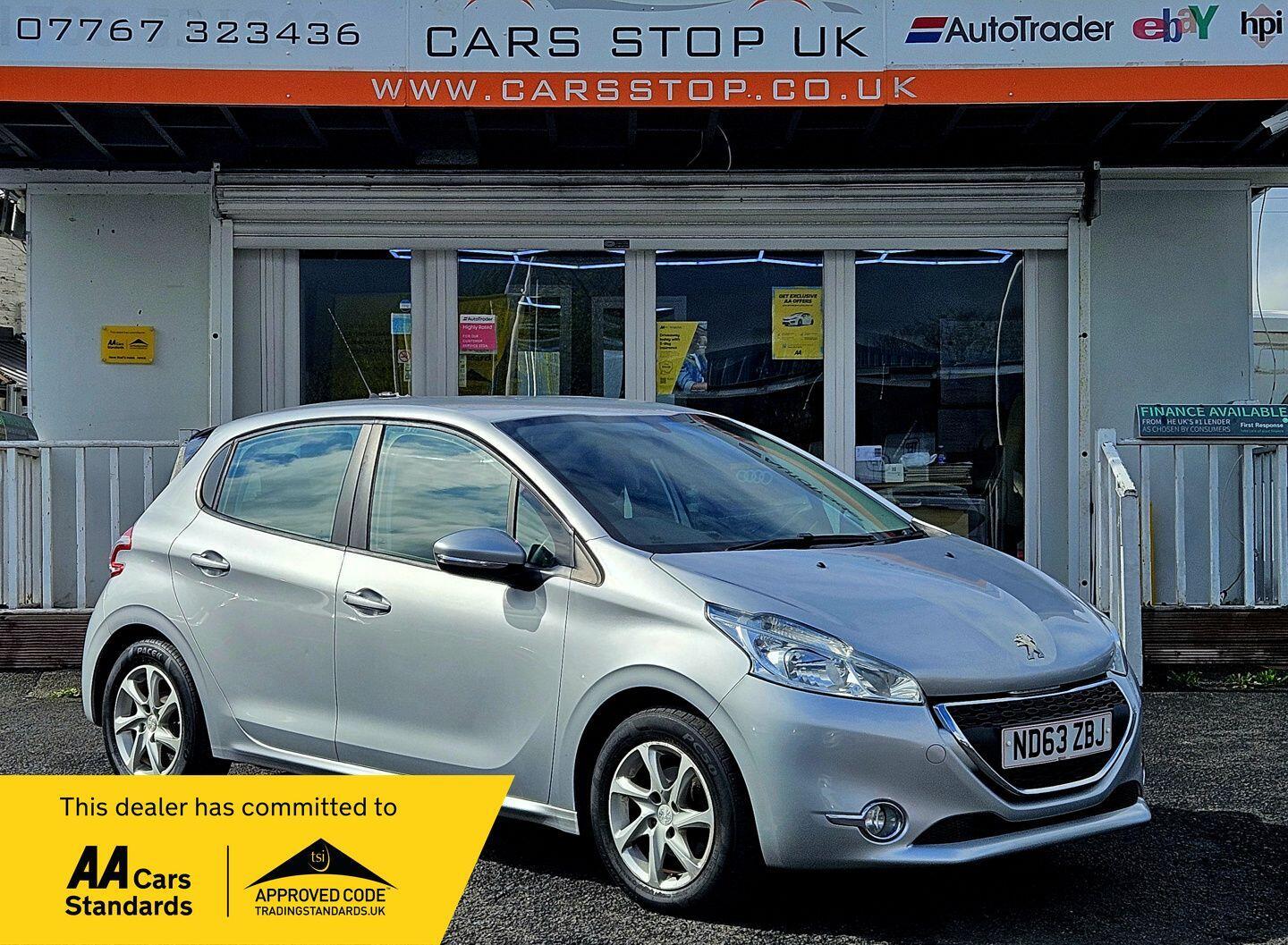 Peugeot 208 - Image 4