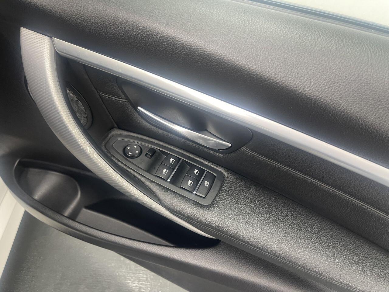 BMW 3 Series - Image 31