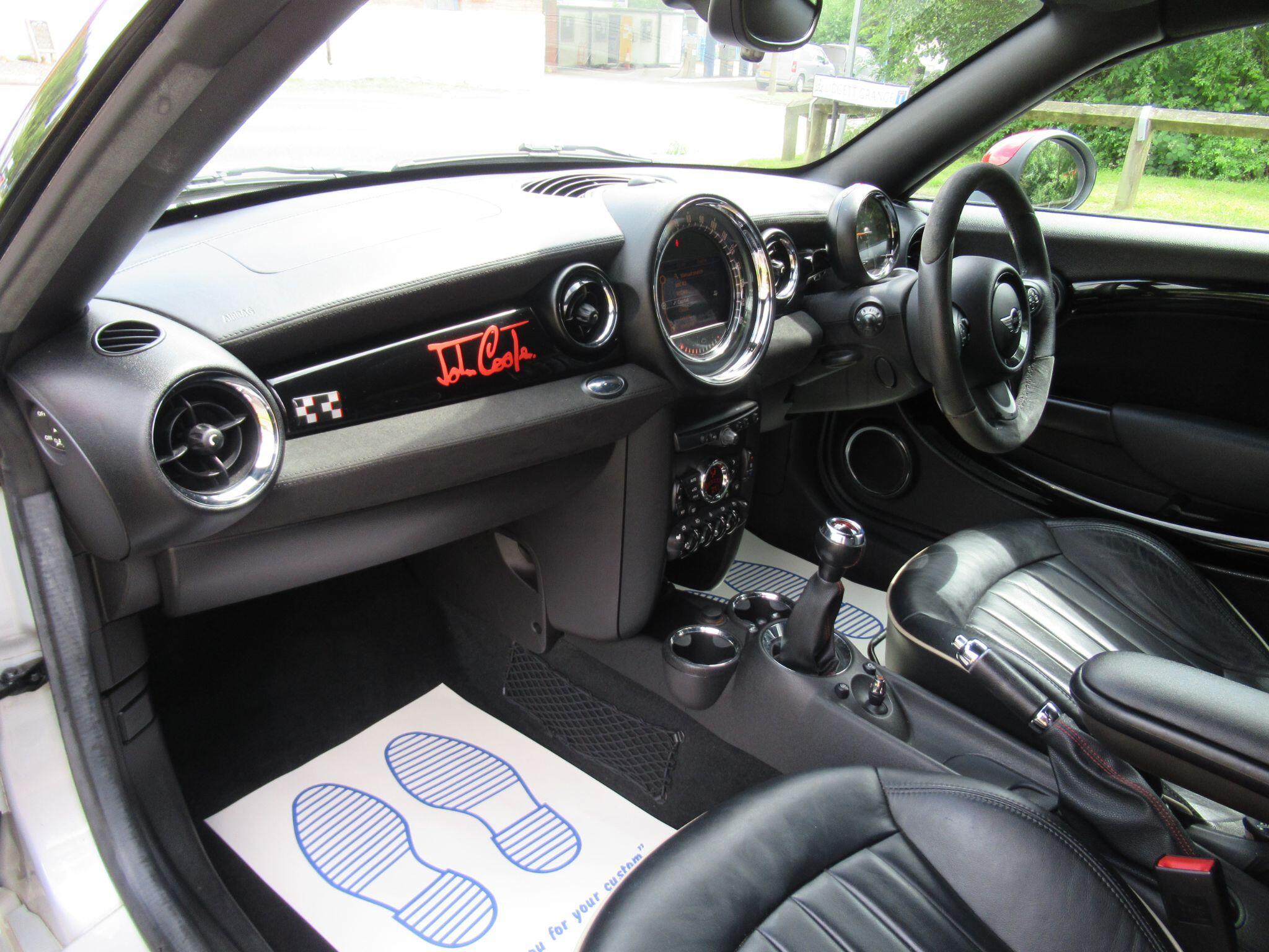 MINI Coupe - Image 10