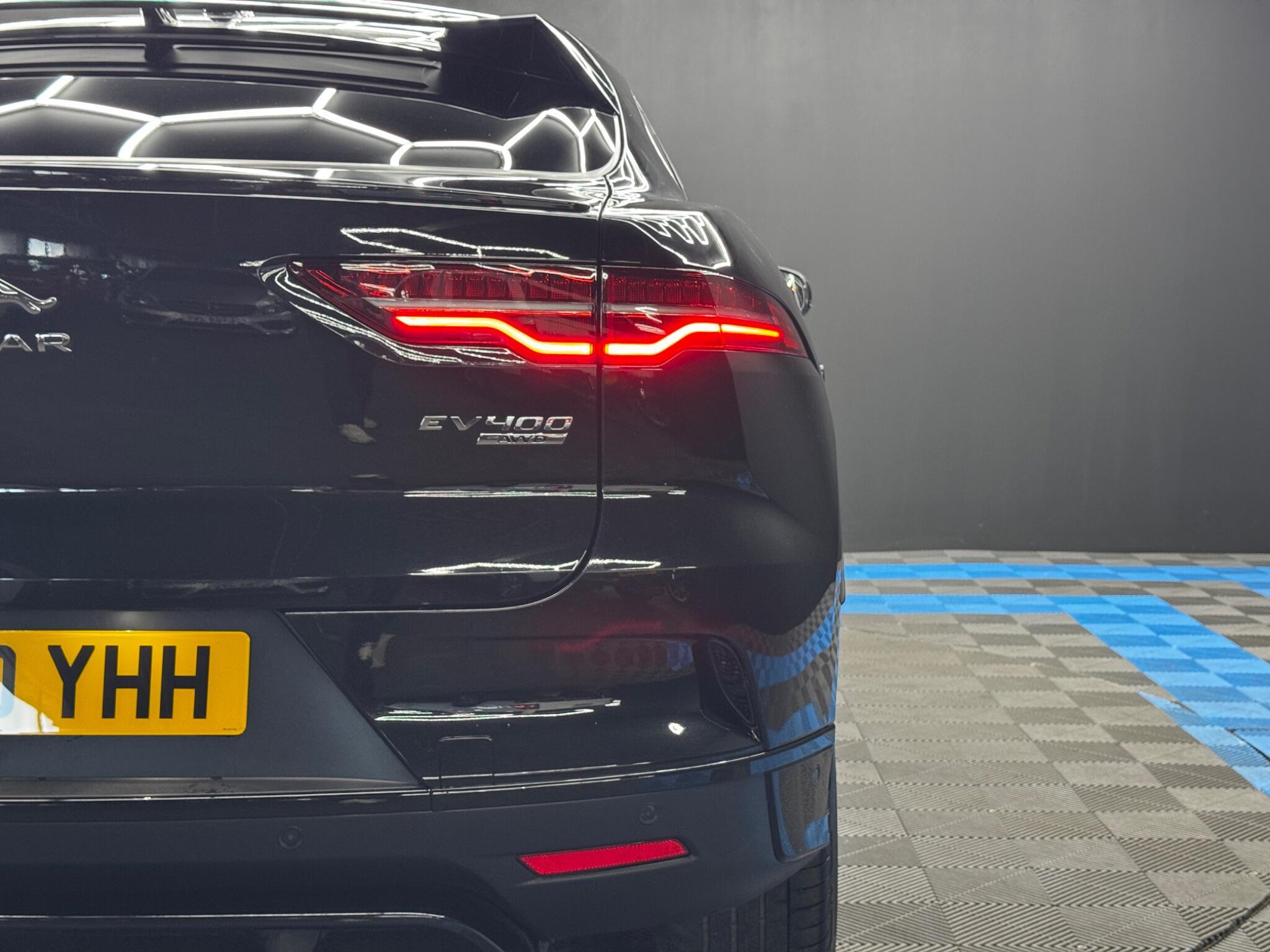 Jaguar I-Pace - Image 45