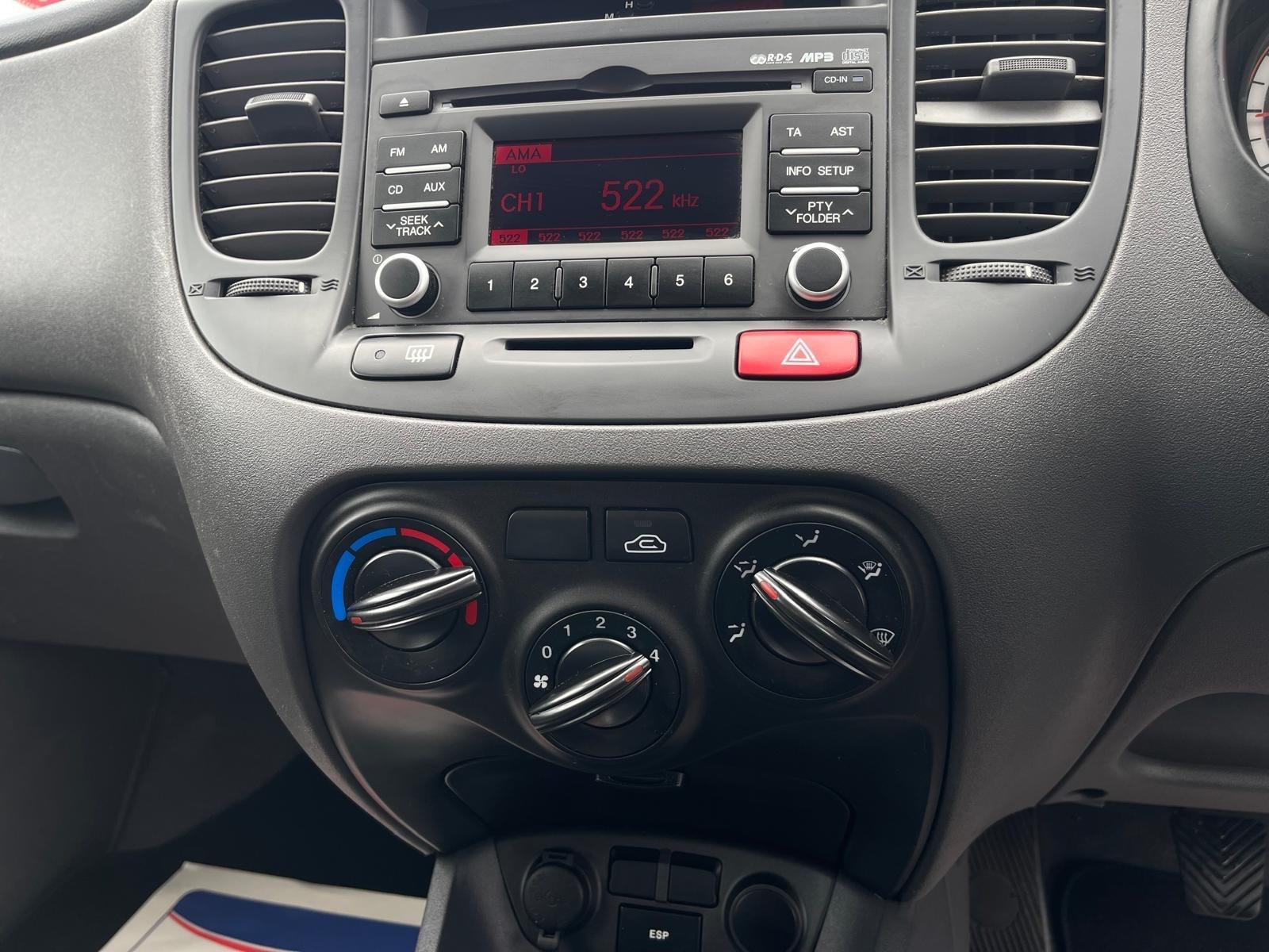 Kia Rio - Image 16