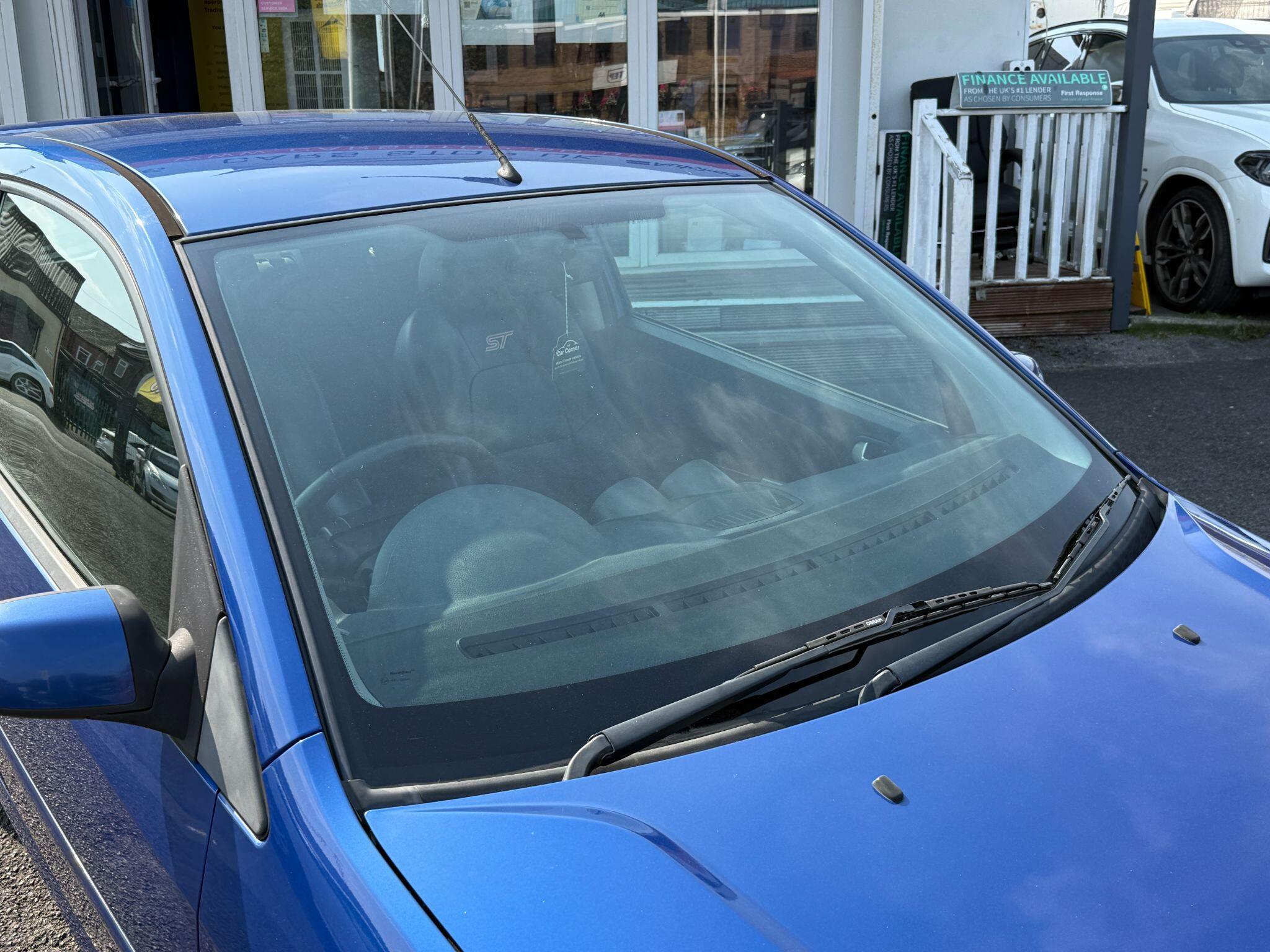 Ford Fiesta - Image 14