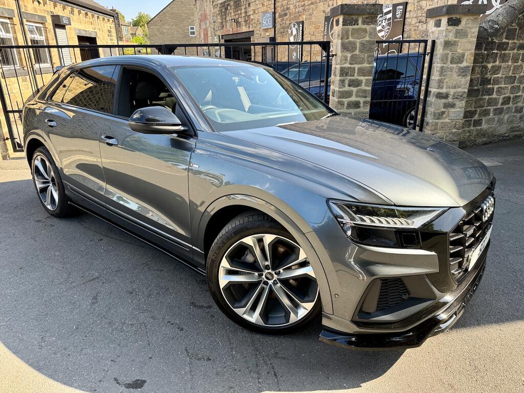 Audi Q8 - Image 4