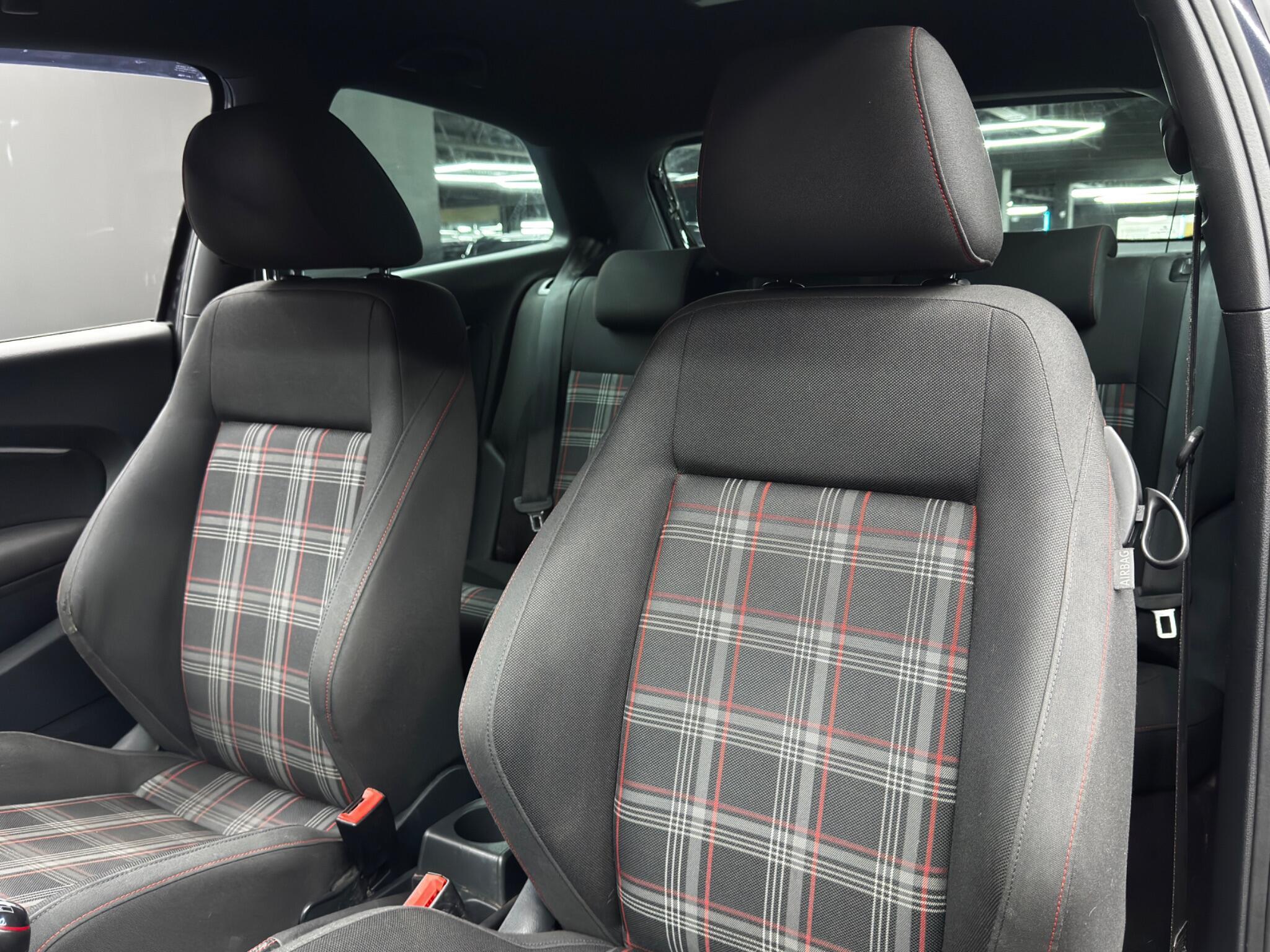 Volkswagen Polo - Image 14