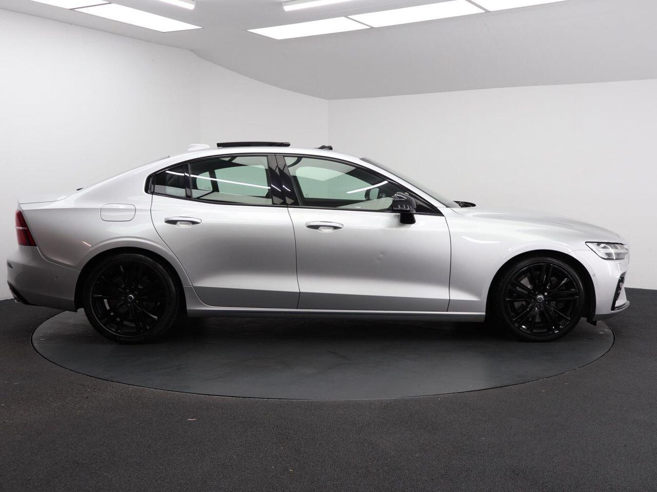 Volvo S60 - Image 14