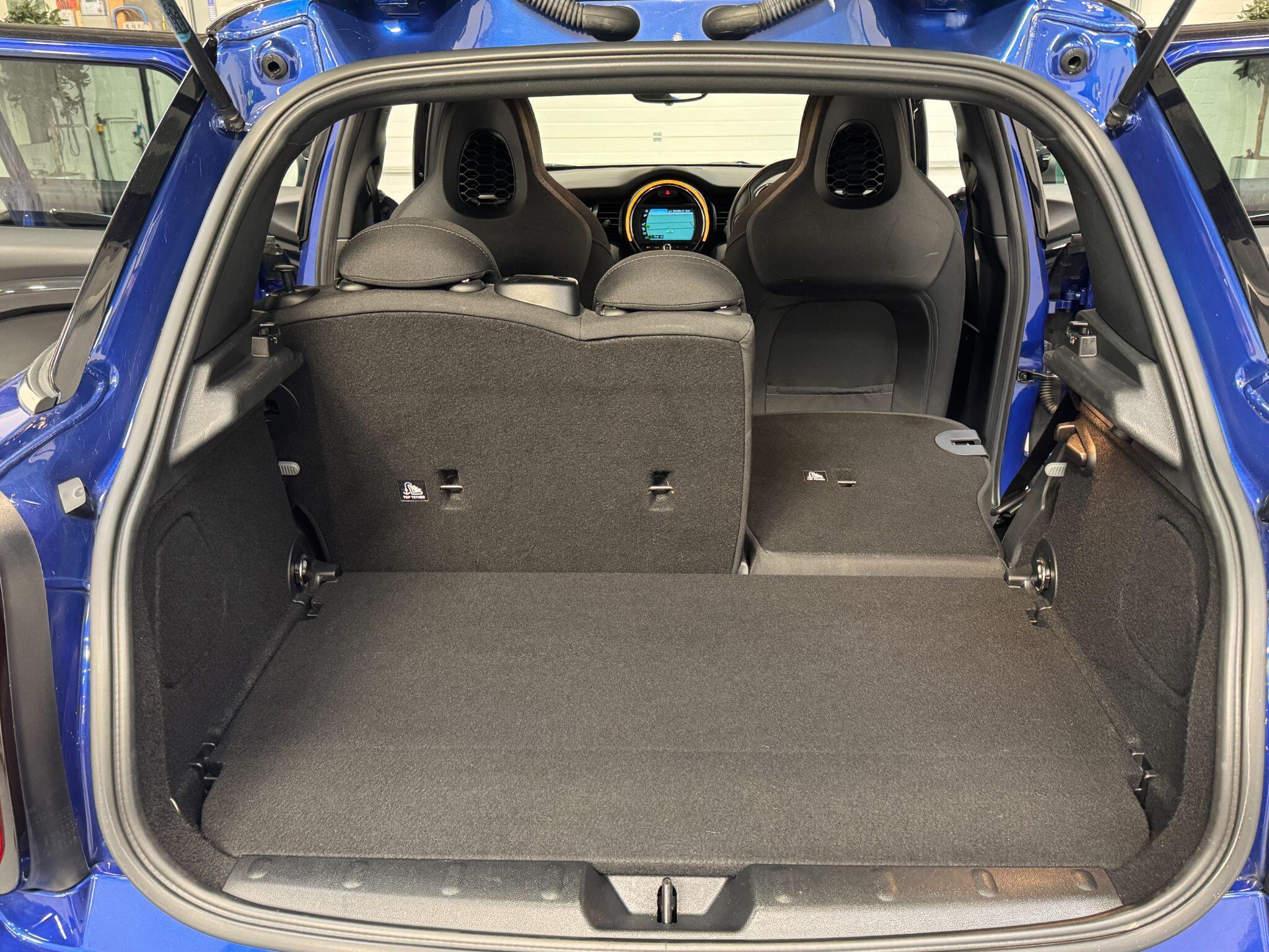 MINI Hatch - Image 77