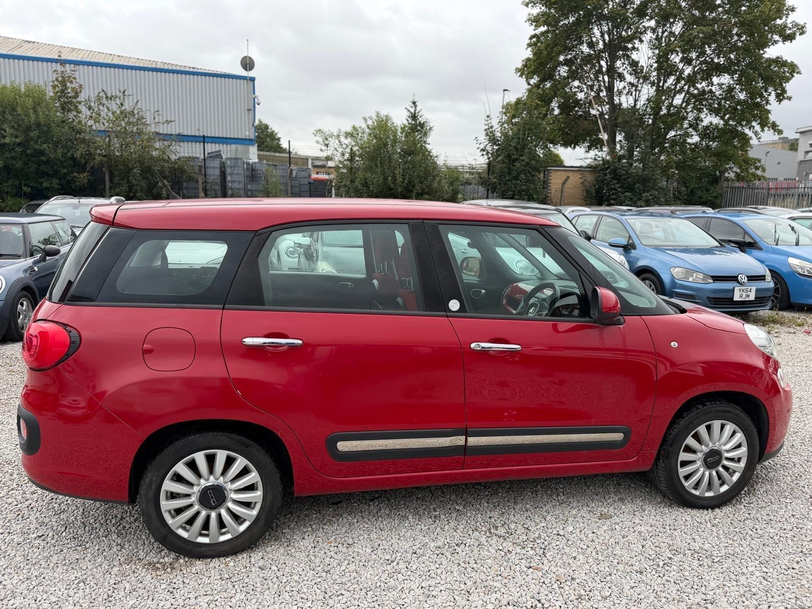 Fiat 500L - Image 5