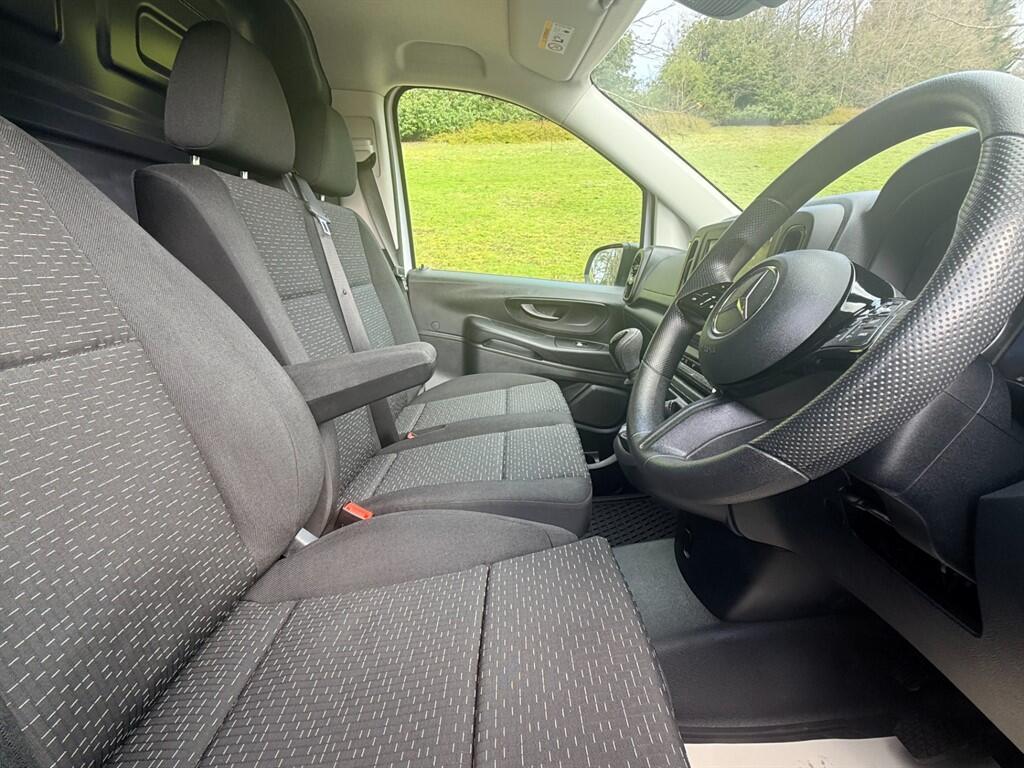 Mercedes Vito - Image 21