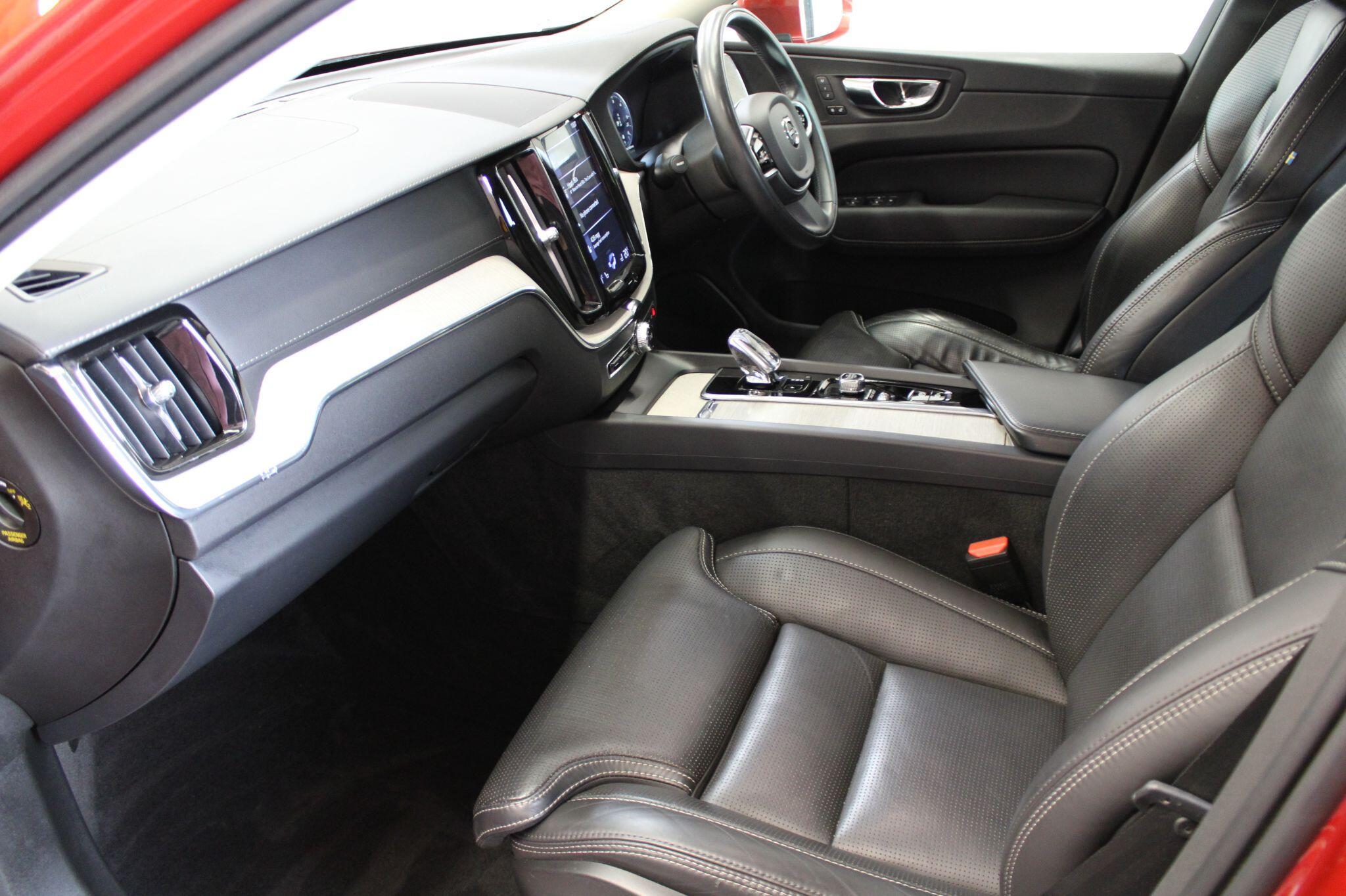 Volvo XC60 - Image 33