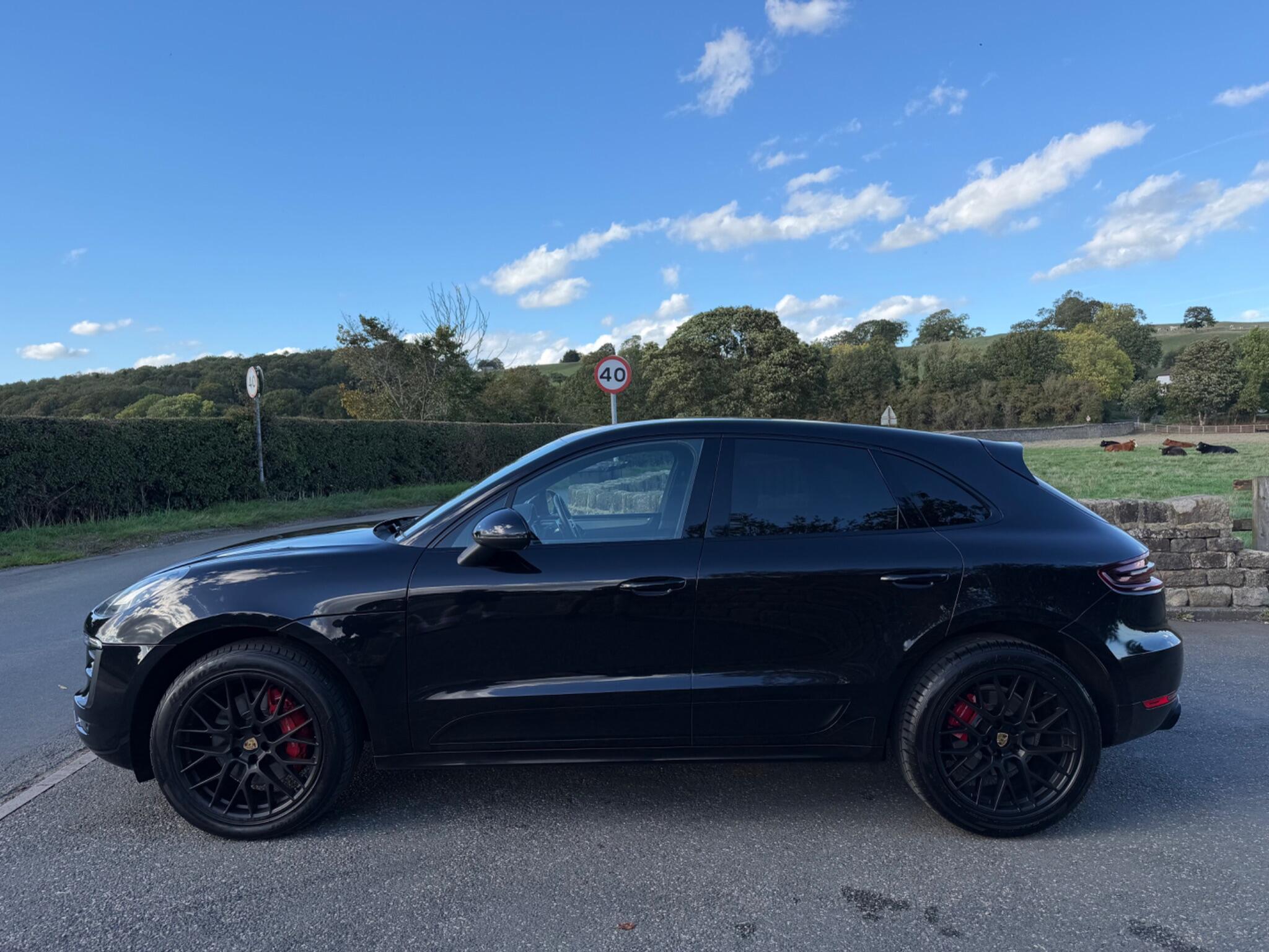 Porsche Macan - Image 4