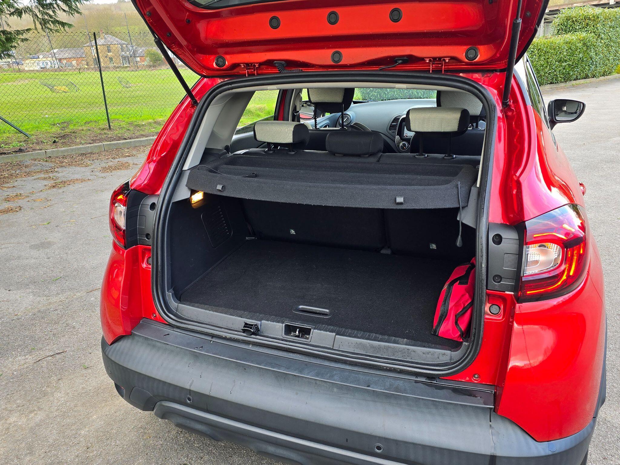 Renault Captur - Image 12